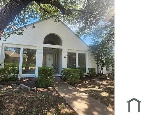 Single Family Residence For Rent