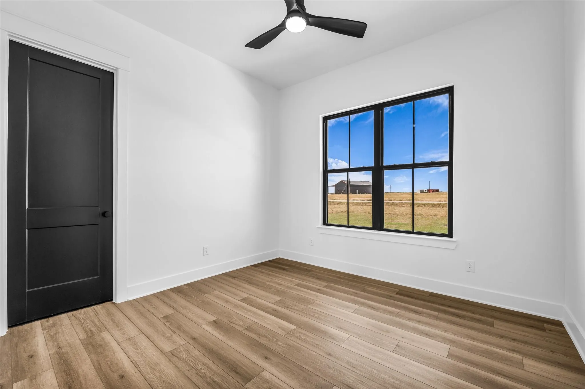 Single Family Residence For Sale in Mc Lennan County , 611 Willow Moon Ranch, Crawford, Texas 76638, 4 Bedroom, 4 Bathroom, 3 Garage spaces, 2,602 Sqft, built in 2026, mls#21393846, Real Estate Agent in Crawford, Homes For Sale in Mc Lennan county, Homes For Sale in Crawford, Realtor in Crawford Texas, Real Estate Brokerage Independent Realty Texas, Luminita Cordes Realtor
