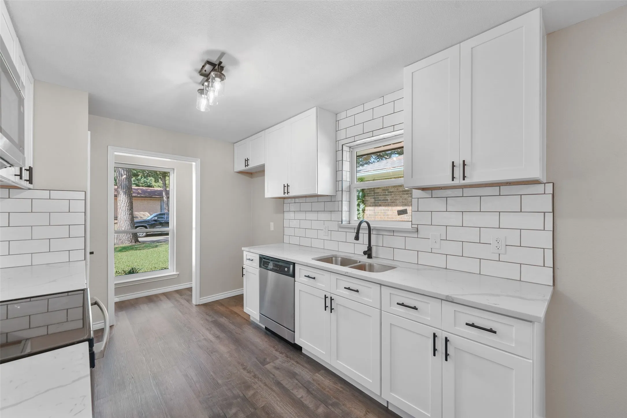Single Family Residence For Rent in Denton County , 1441 Evergreen Drive, Lewisville, Texas 75067, 3 Bedroom, 2 Bathroom, 2 Garage spaces, 1,839 Sqft, built in 1973, mls#21392577, Real Estate Agent in Lewisville, Homes For Rent in Denton county, Homes For Rent in Lewisville, Realtor in Lewisville Texas, Real Estate Brokerage Independent Realty Texas, Luminita Cordes Realtor