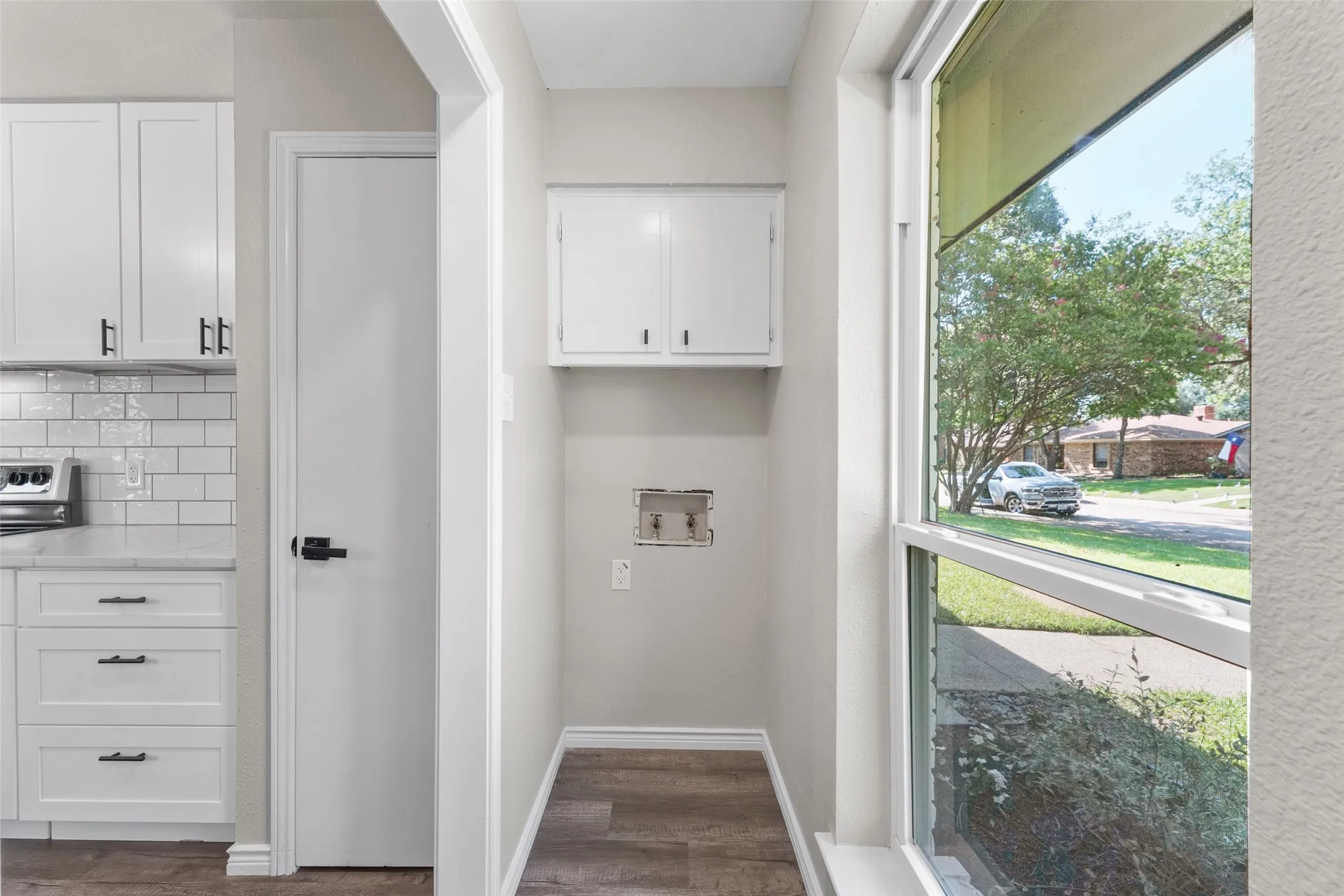 Single Family Residence For Rent in Denton County , 1441 Evergreen Drive, Lewisville, Texas 75067, 3 Bedroom, 2 Bathroom, 2 Garage spaces, 1,839 Sqft, built in 1973, mls#21392577, Real Estate Agent in Lewisville, Homes For Rent in Denton county, Homes For Rent in Lewisville, Realtor in Lewisville Texas, Real Estate Brokerage Independent Realty Texas, Luminita Cordes Realtor