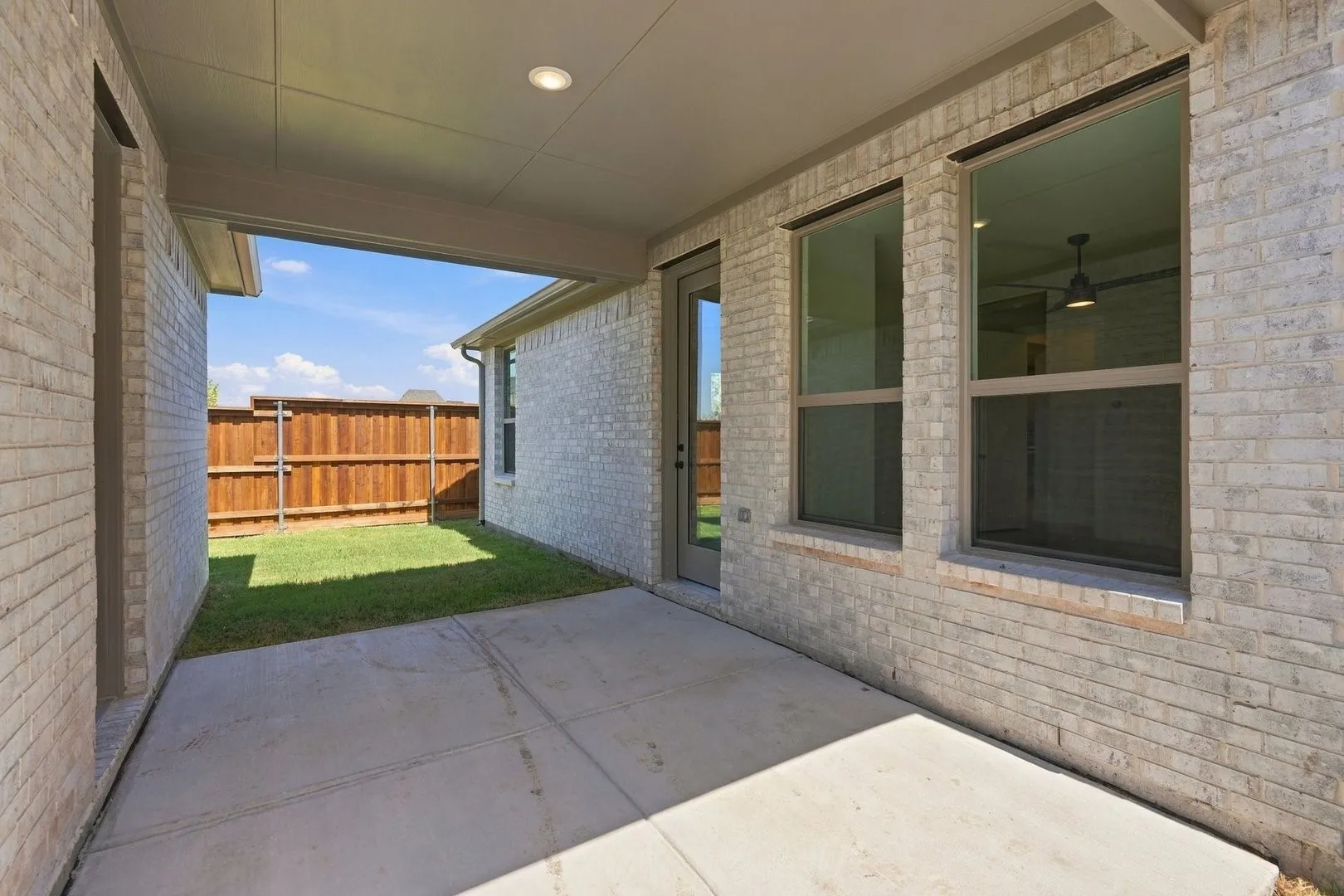 DAL_Mustang Lakes_Kenedy_3029 Casa Blanca Street (36).jpg