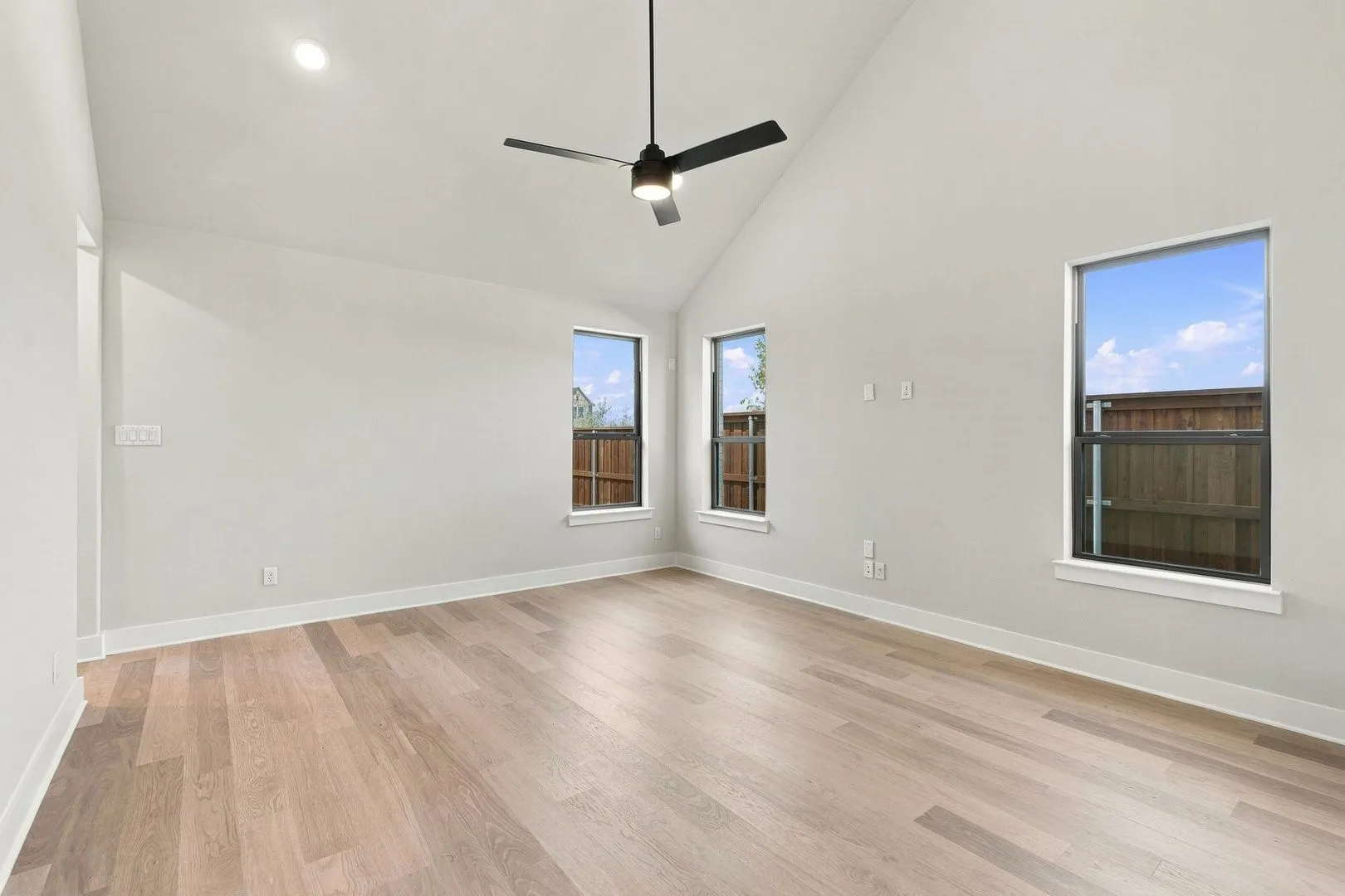 DAL_Mustang Lakes_Kenedy_3029 Casa Blanca Street (13).jpg