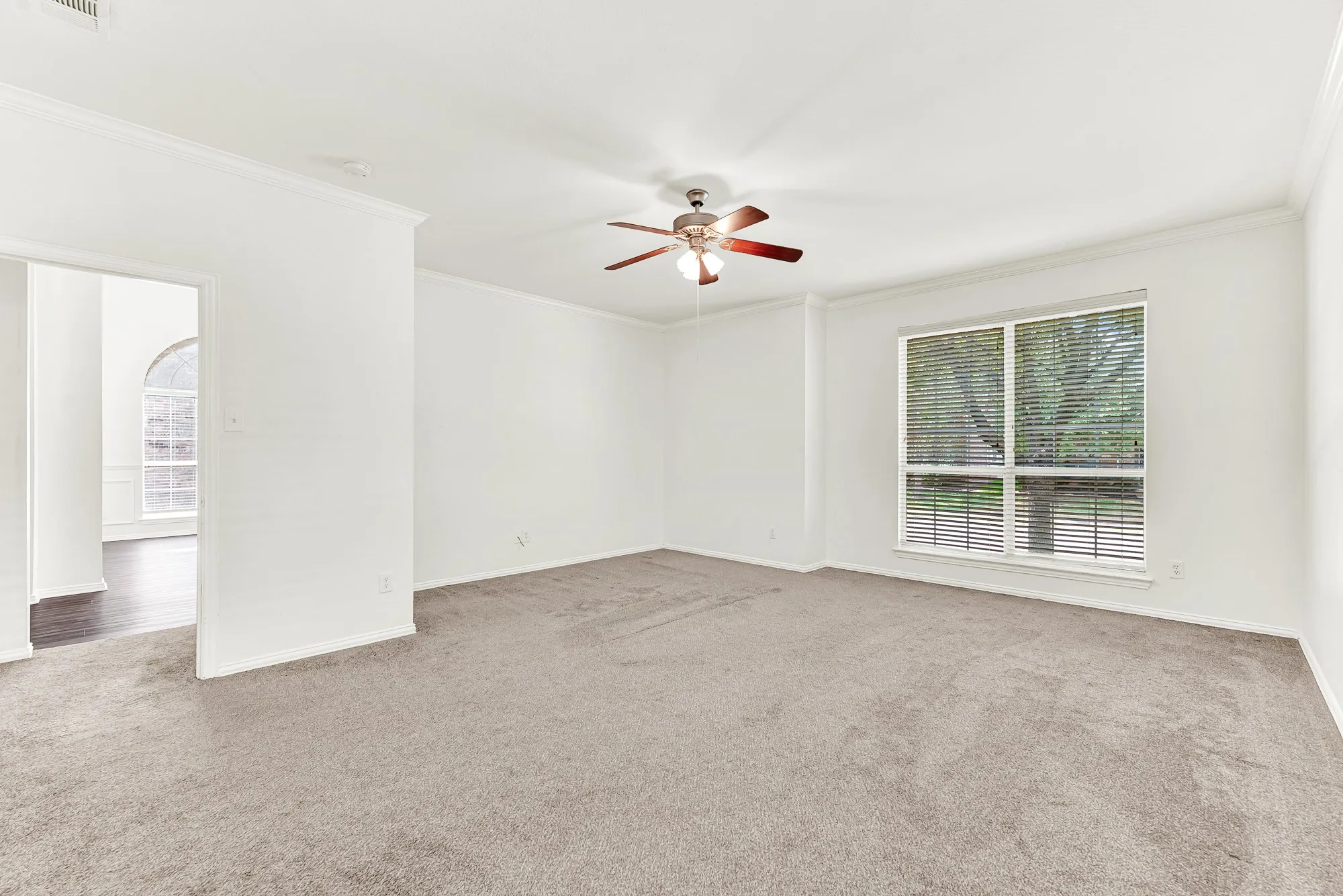 Single Family Residence For Sale in Denton County , 13270 Roadster Drive, Frisco, Texas 75033, 4 Bedroom, 3 Bathroom, 2 Garage spaces, 3,230 Sqft, built in 2004, mls#21308976, Real Estate Agent in Frisco, Homes For Sale in Denton county, Homes For Sale in Frisco, Realtor in Frisco Texas, Real Estate Brokerage Independent Realty Texas, Luminita Cordes Realtor
