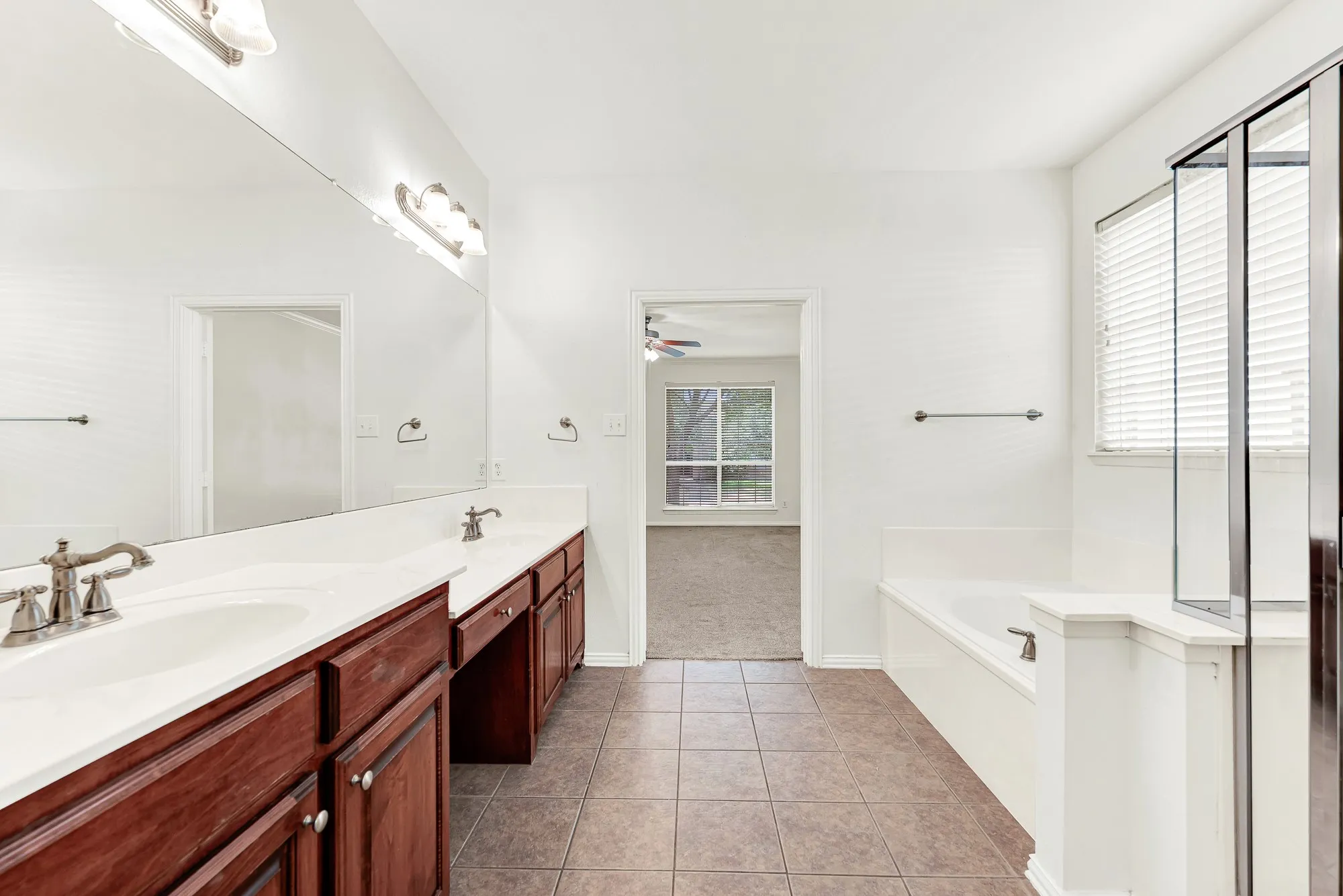 Single Family Residence For Sale in Denton County , 13270 Roadster Drive, Frisco, Texas 75033, 4 Bedroom, 3 Bathroom, 2 Garage spaces, 3,230 Sqft, built in 2004, mls#21308976, Real Estate Agent in Frisco, Homes For Sale in Denton county, Homes For Sale in Frisco, Realtor in Frisco Texas, Real Estate Brokerage Independent Realty Texas, Luminita Cordes Realtor