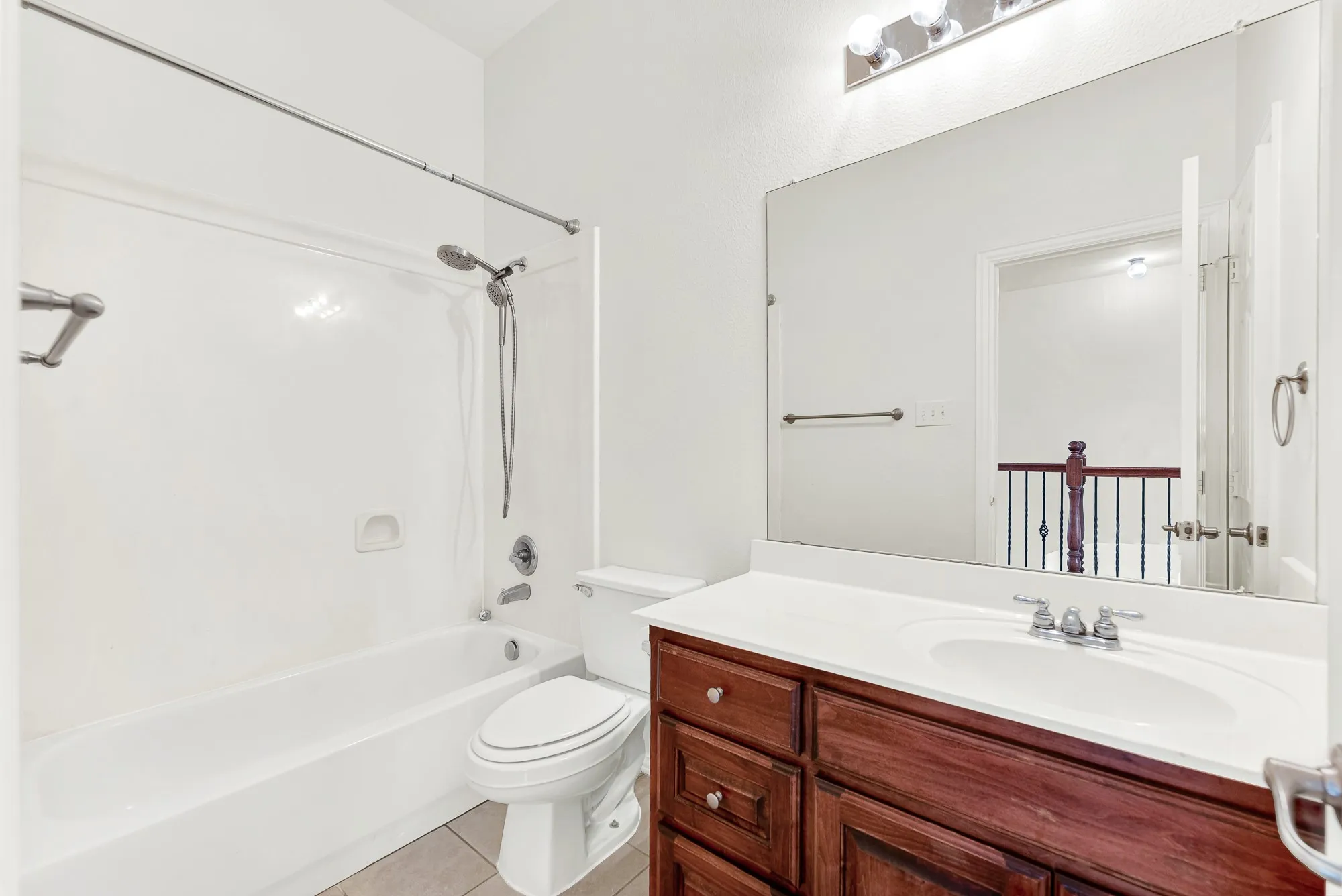 Single Family Residence For Sale in Denton County , 13270 Roadster Drive, Frisco, Texas 75033, 4 Bedroom, 3 Bathroom, 2 Garage spaces, 3,230 Sqft, built in 2004, mls#21308976, Real Estate Agent in Frisco, Homes For Sale in Denton county, Homes For Sale in Frisco, Realtor in Frisco Texas, Real Estate Brokerage Independent Realty Texas, Luminita Cordes Realtor