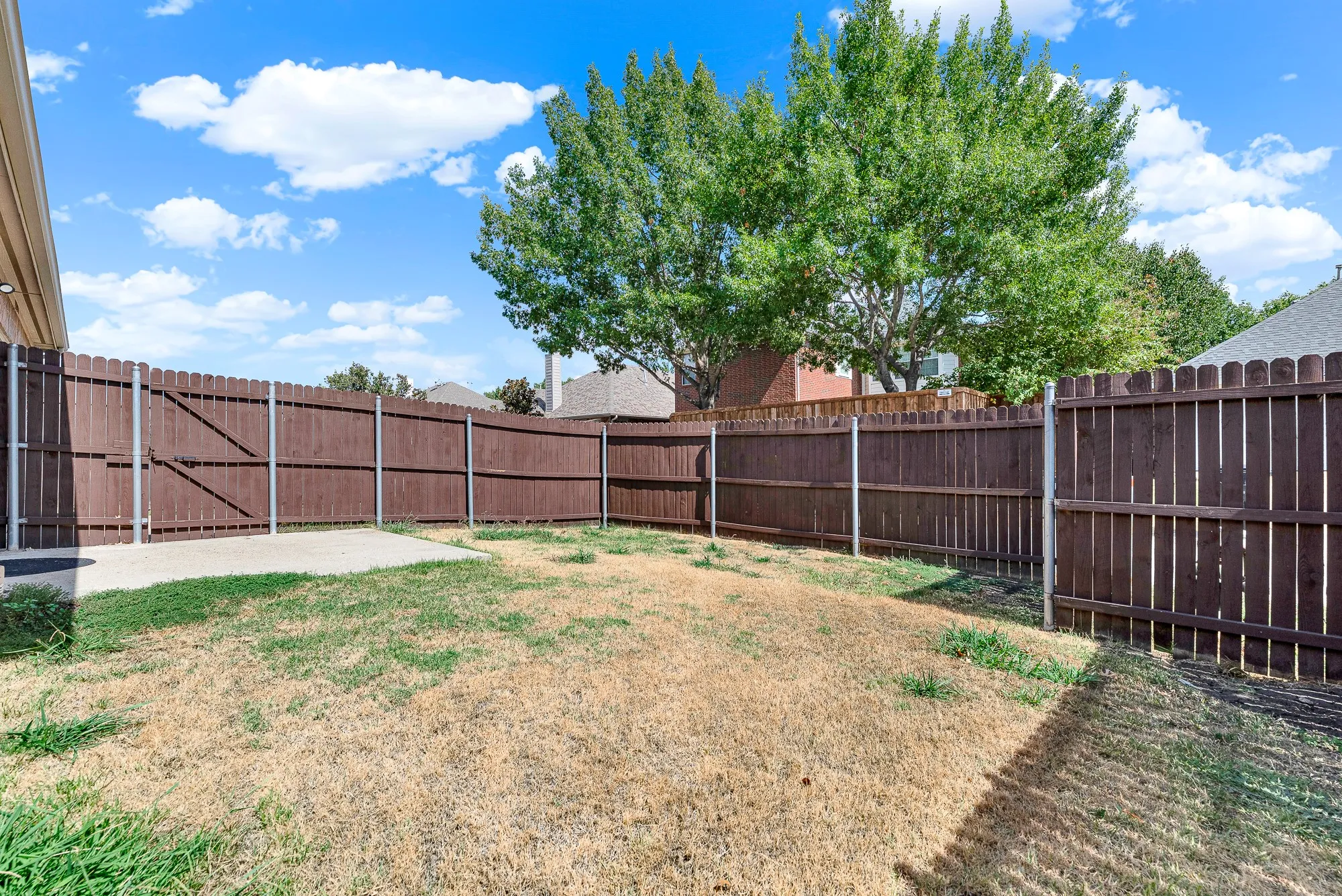 Single Family Residence For Sale in Denton County , 13270 Roadster Drive, Frisco, Texas 75033, 4 Bedroom, 3 Bathroom, 2 Garage spaces, 3,230 Sqft, built in 2004, mls#21308976, Real Estate Agent in Frisco, Homes For Sale in Denton county, Homes For Sale in Frisco, Realtor in Frisco Texas, Real Estate Brokerage Independent Realty Texas, Luminita Cordes Realtor