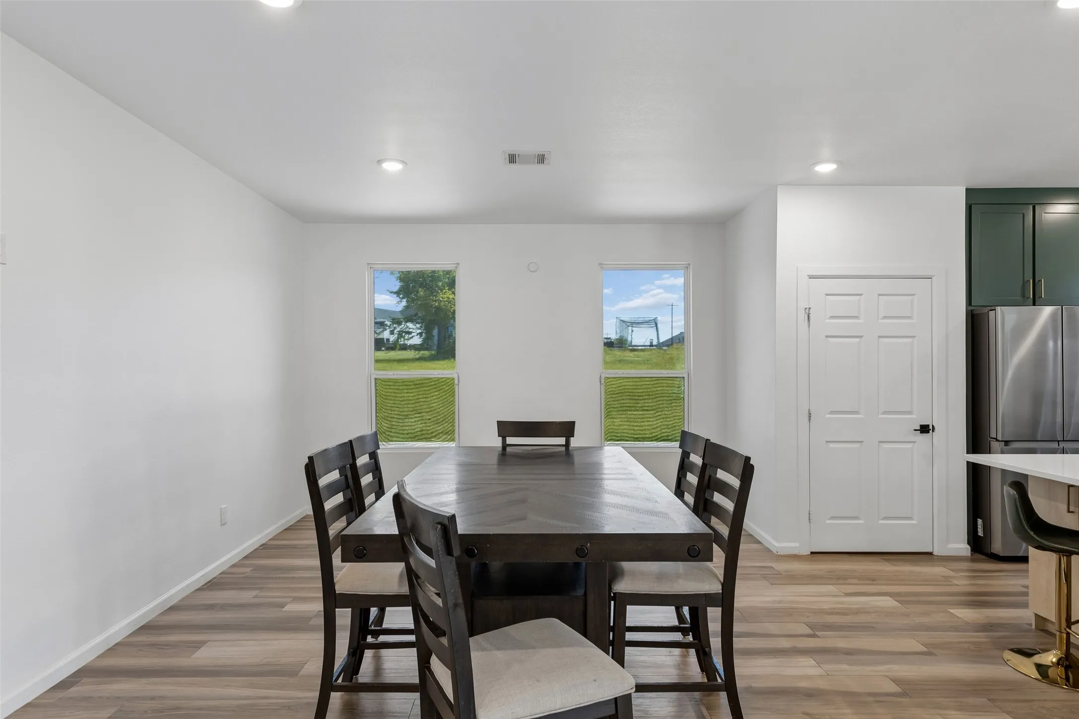 Single Family Residence For Sale in Tarrant County , 5404 Harrys Place, Fort Worth, Texas 76126, 4 Bedroom, 3 Bathroom, 2 Garage spaces, 2,525 Sqft, built in 2021, mls#21388851, Real Estate Agent in Fort Worth, Homes For Sale in Tarrant county, Homes For Sale in Fort Worth, Realtor in Fort Worth Texas, Real Estate Brokerage Independent Realty Texas, Luminita Cordes Realtor
