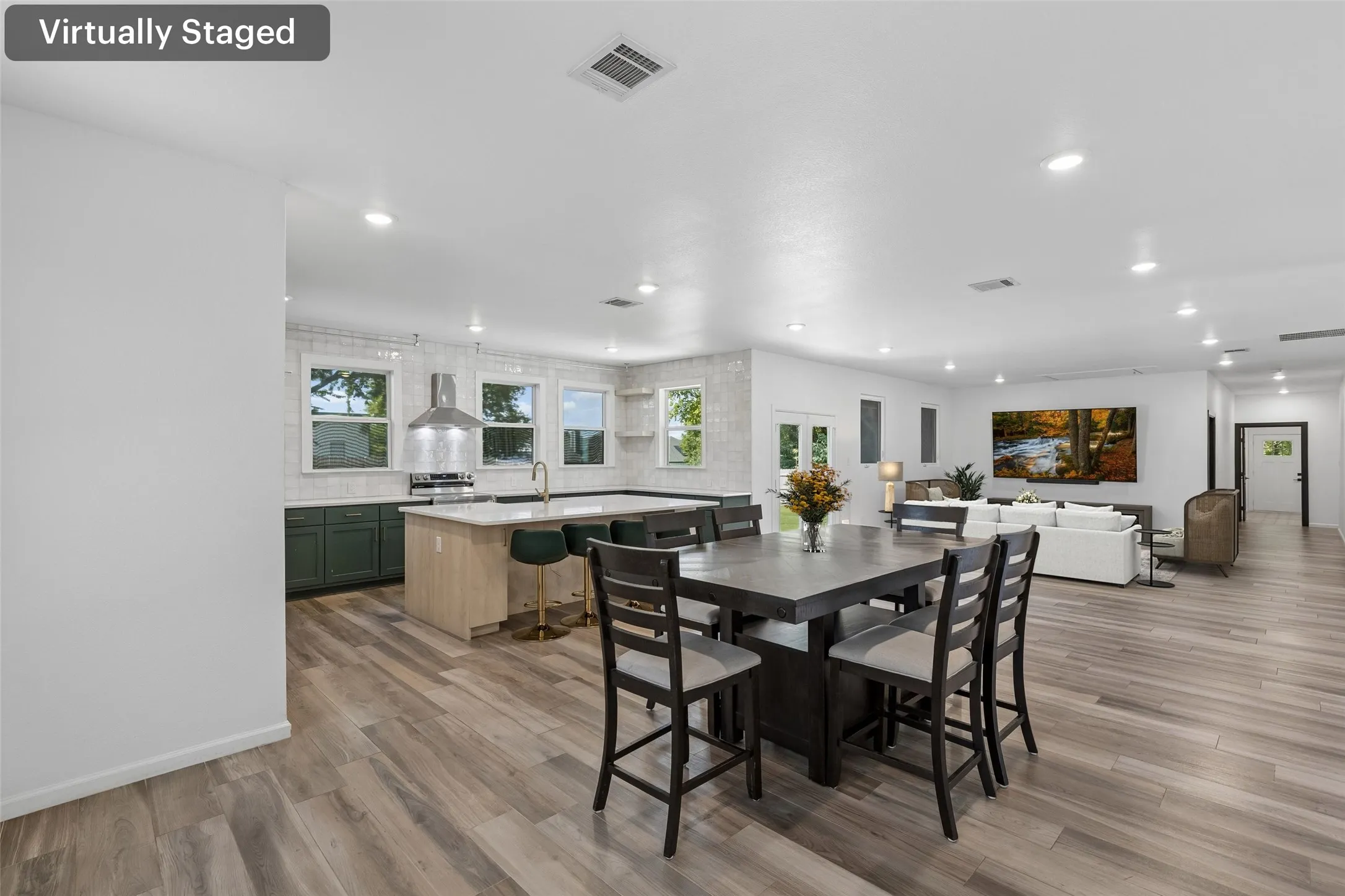 Single Family Residence For Sale in Tarrant County , 5404 Harrys Place, Fort Worth, Texas 76126, 4 Bedroom, 3 Bathroom, 2 Garage spaces, 2,525 Sqft, built in 2021, mls#21388851, Real Estate Agent in Fort Worth, Homes For Sale in Tarrant county, Homes For Sale in Fort Worth, Realtor in Fort Worth Texas, Real Estate Brokerage Independent Realty Texas, Luminita Cordes Realtor