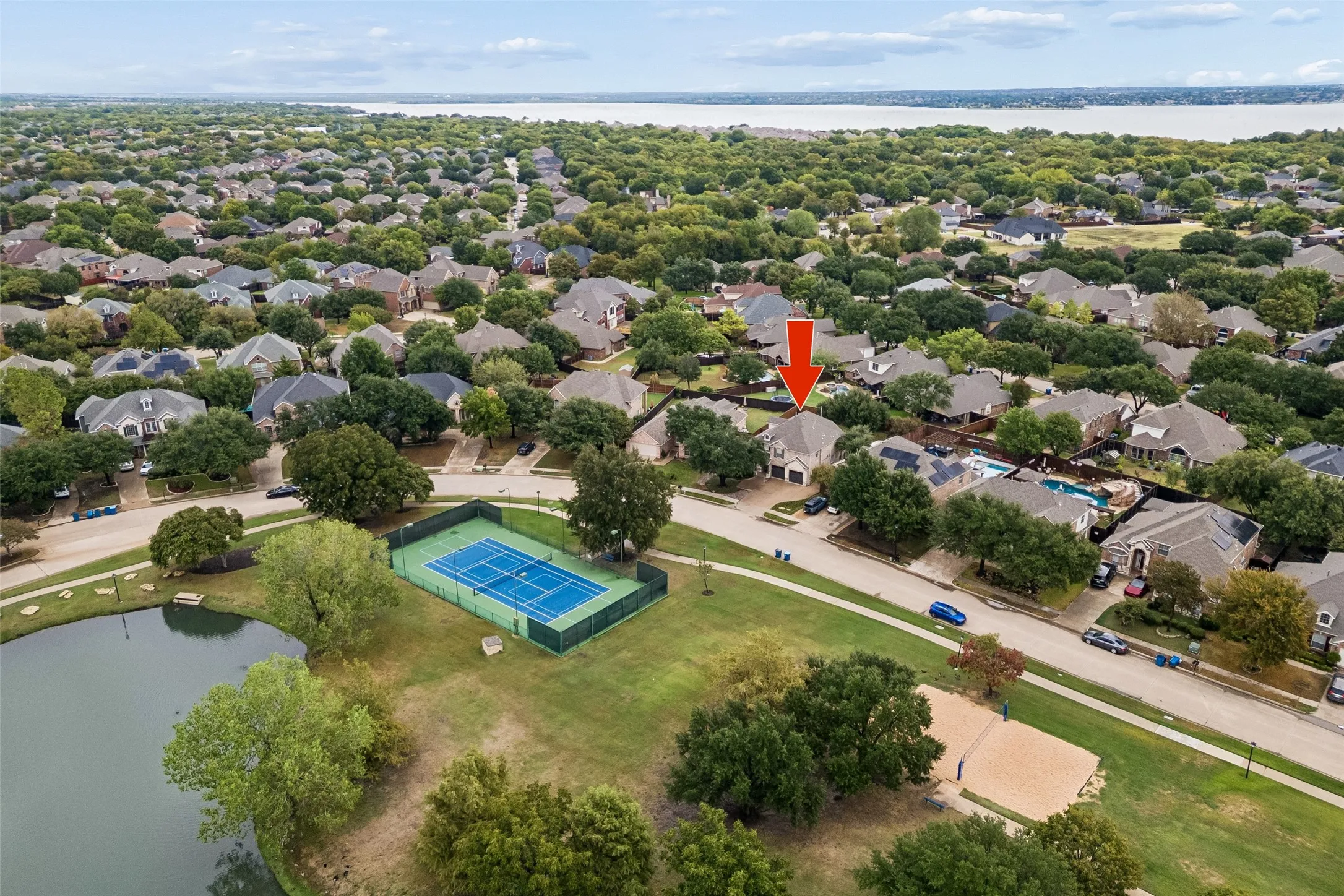 Single Family Residence For Sale in Dallas County , 7914 Kings Court, Rowlett, Texas 75089, 4 Bedroom, 3 Bathroom, 2 Garage spaces, 2,812 Sqft, built in 1999, mls#21390215, Real Estate Agent in Rowlett, Homes For Sale in Dallas county, Homes For Sale in Rowlett, Realtor in Rowlett Texas, Real Estate Brokerage Independent Realty Texas, Luminita Cordes Realtor