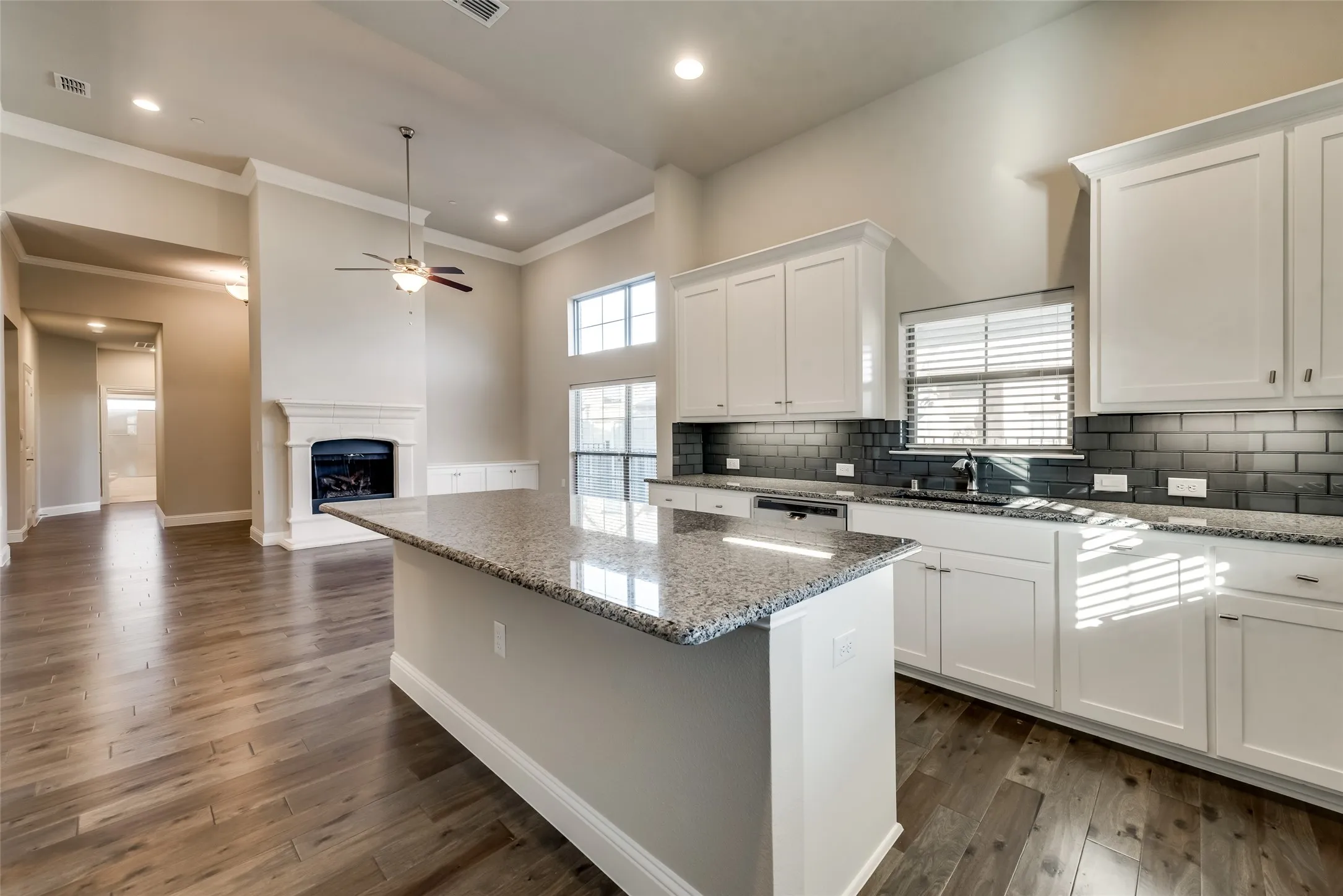 Townhouse For Rent in Tarrant County , 915 Birds Fort Trail, Arlington, Texas 76005, 3 Bedroom, 2 Bathroom, 2 Garage spaces, 1,756 Sqft, built in 2017, mls#21391506, Real Estate Agent in Arlington, Homes For Rent in Tarrant county, Homes For Rent in Arlington, Realtor in Arlington Texas, Real Estate Brokerage Independent Realty Texas, Luminita Cordes Realtor