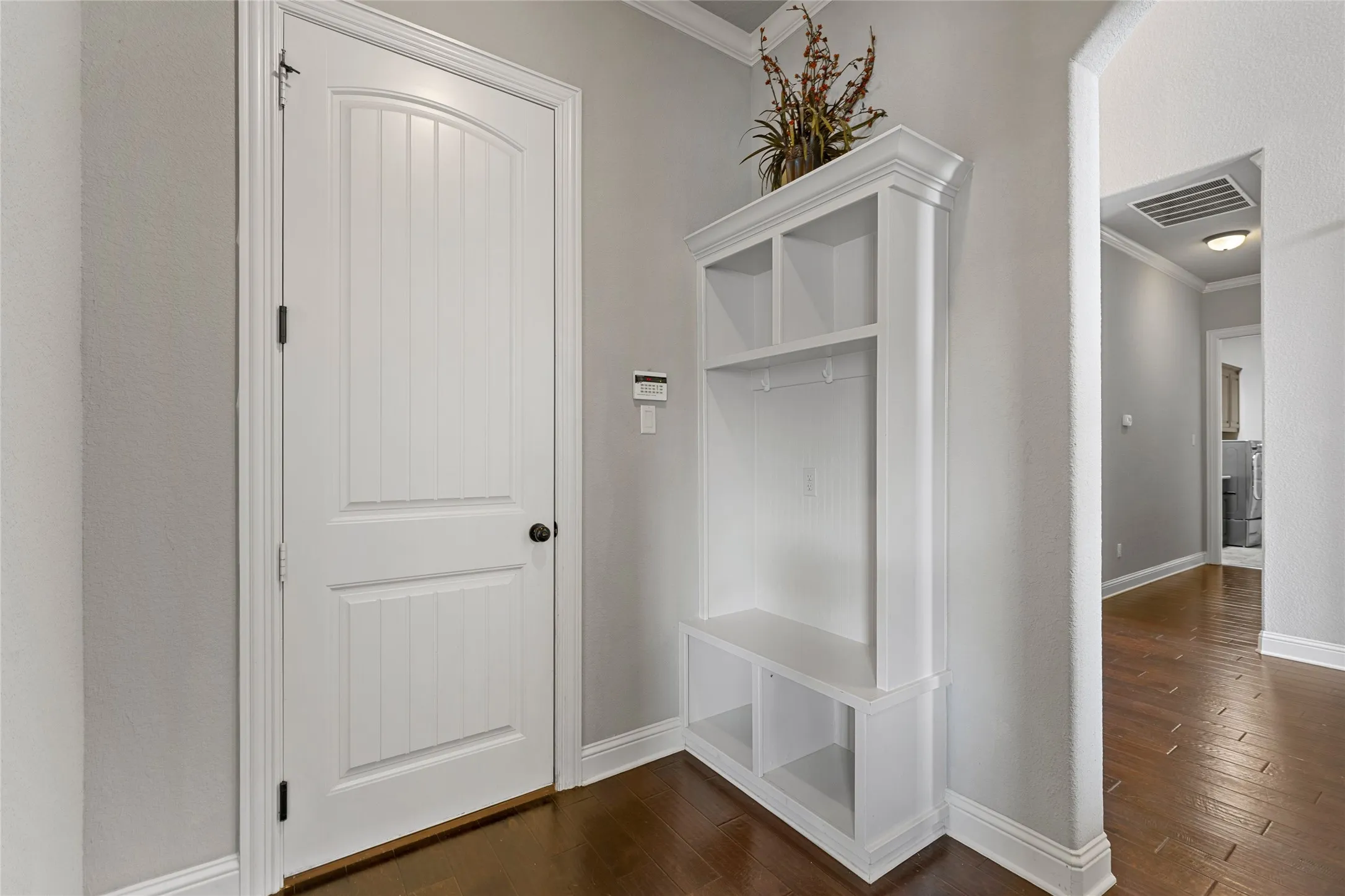 Single Family Residence For Sale in Mc Lennan County , 2109 Therese, Waco, Texas 76712, 5 Bedroom, 3 Bathroom, 2 Garage spaces, 2,889 Sqft, built in 2016, mls#21393744, Real Estate Agent in Waco, Homes For Sale in Mc Lennan county, Homes For Sale in Waco, Realtor in Waco Texas, Real Estate Brokerage Independent Realty Texas, Luminita Cordes Realtor