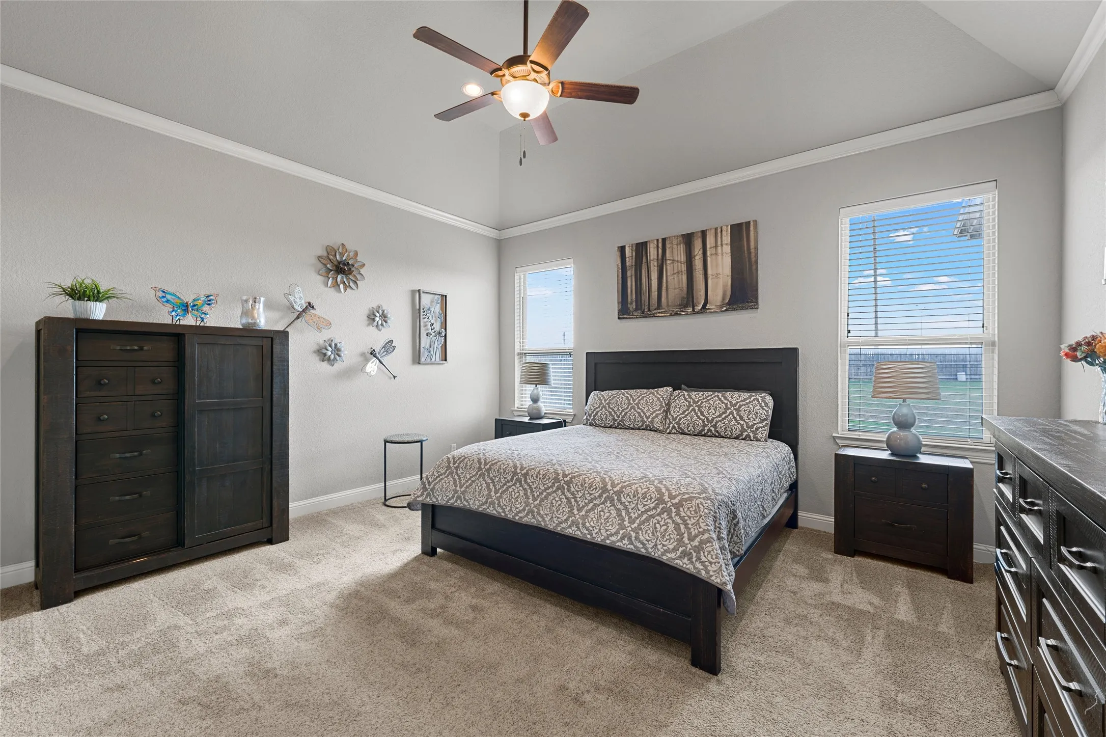 Single Family Residence For Sale in Mc Lennan County , 2109 Therese, Waco, Texas 76712, 5 Bedroom, 3 Bathroom, 2 Garage spaces, 2,889 Sqft, built in 2016, mls#21393744, Real Estate Agent in Waco, Homes For Sale in Mc Lennan county, Homes For Sale in Waco, Realtor in Waco Texas, Real Estate Brokerage Independent Realty Texas, Luminita Cordes Realtor