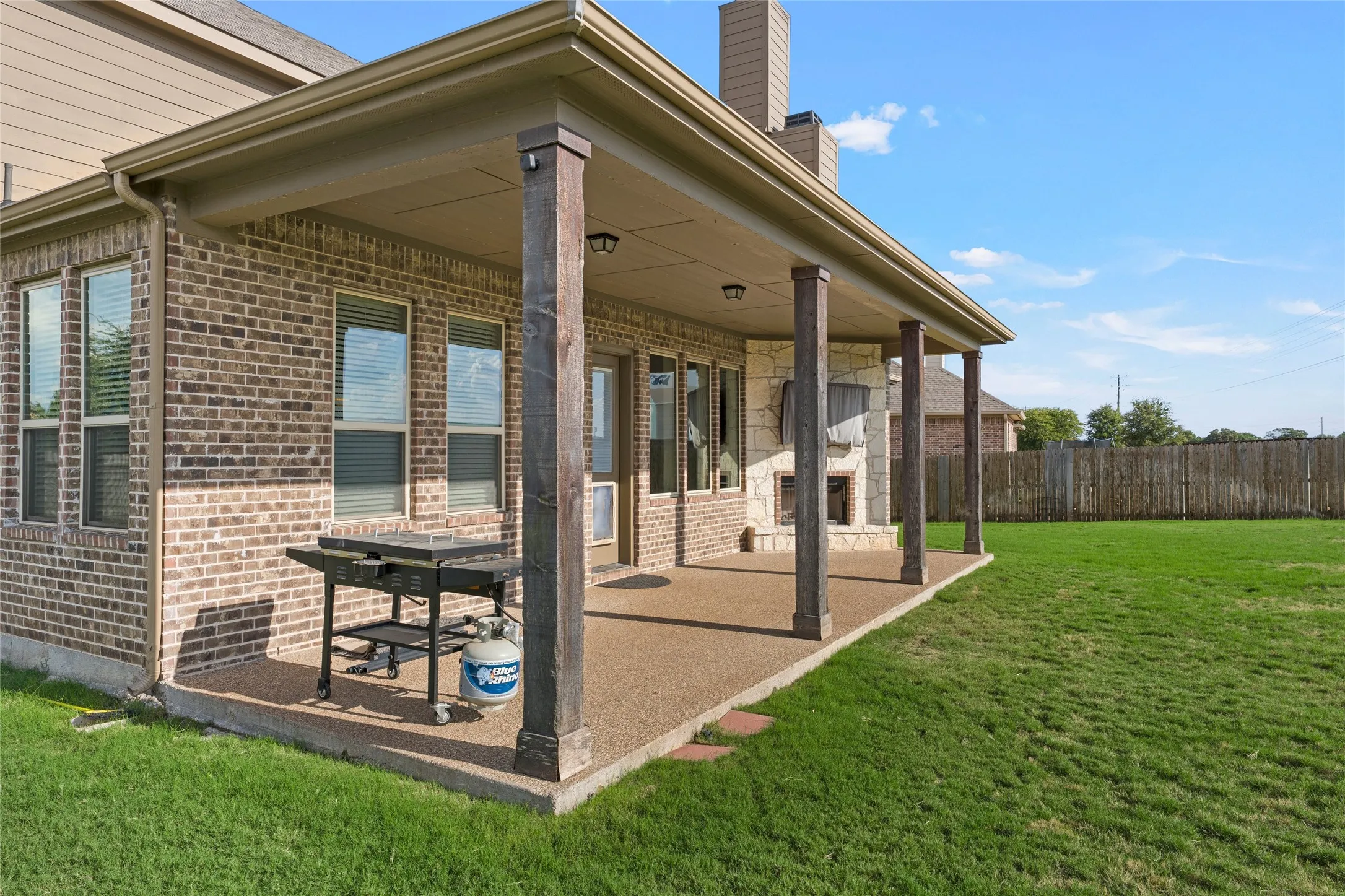 Single Family Residence For Sale in Mc Lennan County , 2109 Therese, Waco, Texas 76712, 5 Bedroom, 3 Bathroom, 2 Garage spaces, 2,889 Sqft, built in 2016, mls#21393744, Real Estate Agent in Waco, Homes For Sale in Mc Lennan county, Homes For Sale in Waco, Realtor in Waco Texas, Real Estate Brokerage Independent Realty Texas, Luminita Cordes Realtor