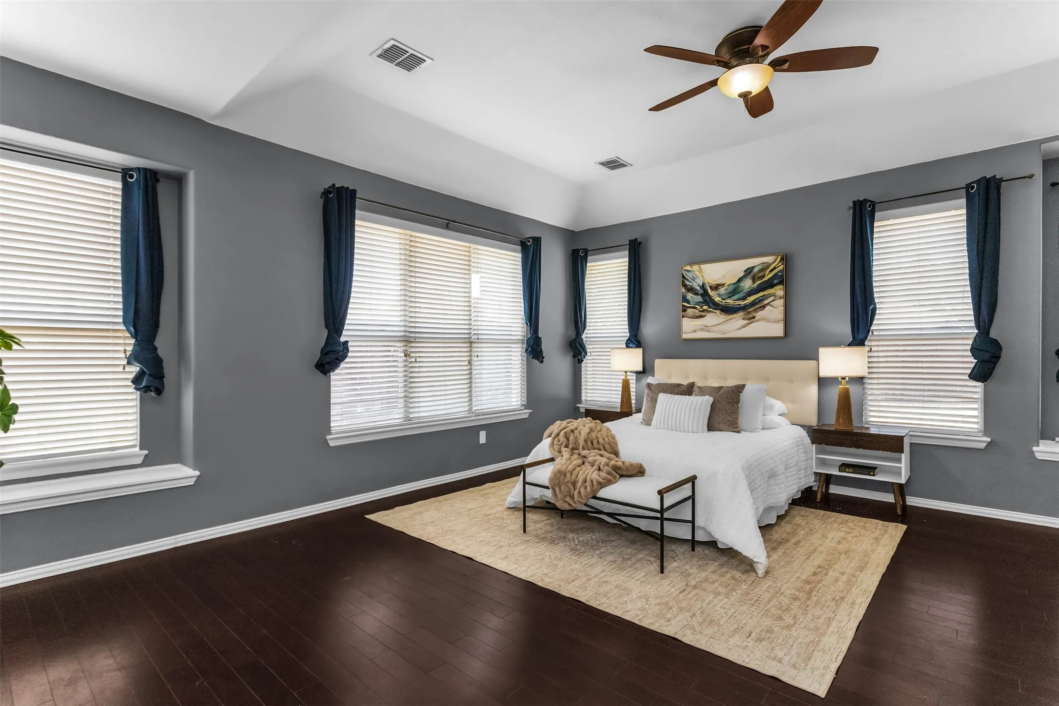 Single Family Residence For Rent in Collin County , 11701 Lampwick Lane, Frisco, Texas 75035, 4 Bedroom, 4 Bathroom, 2 Garage spaces, 3,980 Sqft, built in 2005, mls#21392082, Real Estate Agent in Frisco, Homes For Rent in Collin county, Homes For Rent in Frisco, Realtor in Frisco Texas, Real Estate Brokerage Independent Realty Texas, Luminita Cordes Realtor