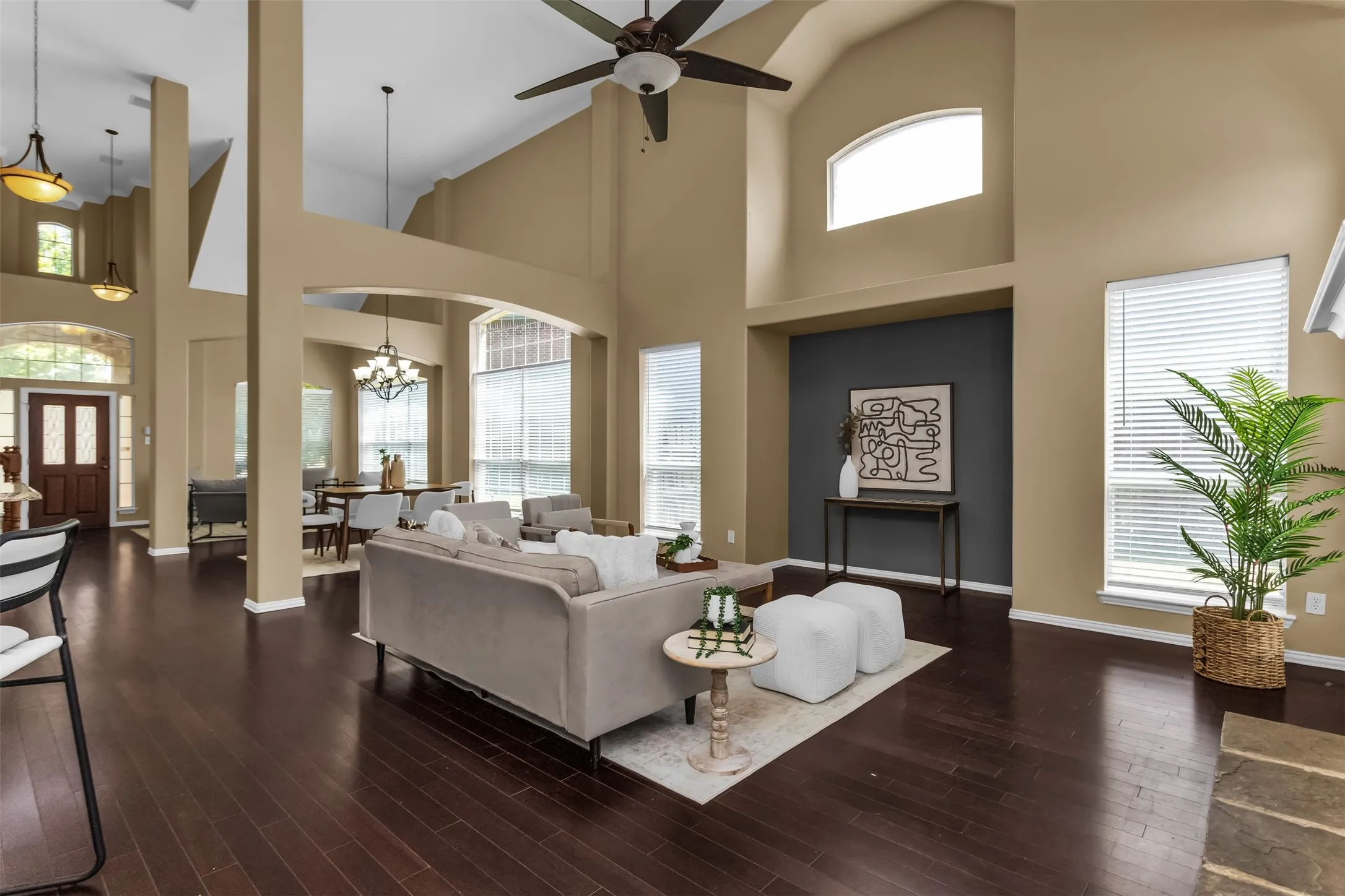 Single Family Residence For Rent in Collin County , 11701 Lampwick Lane, Frisco, Texas 75035, 4 Bedroom, 4 Bathroom, 2 Garage spaces, 3,980 Sqft, built in 2005, mls#21392082, Real Estate Agent in Frisco, Homes For Rent in Collin county, Homes For Rent in Frisco, Realtor in Frisco Texas, Real Estate Brokerage Independent Realty Texas, Luminita Cordes Realtor