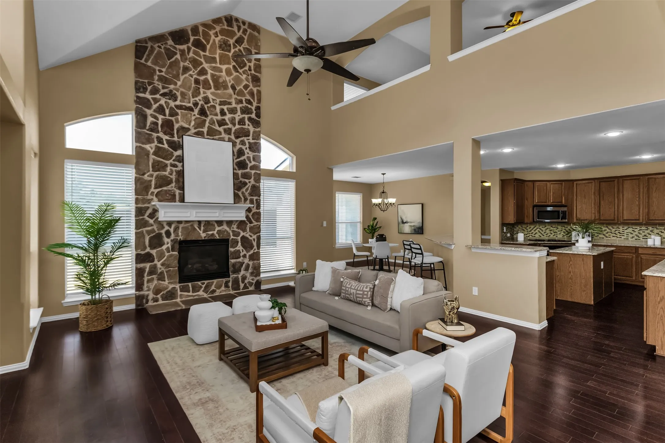 Single Family Residence For Rent in Collin County , 11701 Lampwick Lane, Frisco, Texas 75035, 4 Bedroom, 4 Bathroom, 2 Garage spaces, 3,980 Sqft, built in 2005, mls#21392082, Real Estate Agent in Frisco, Homes For Rent in Collin county, Homes For Rent in Frisco, Realtor in Frisco Texas, Real Estate Brokerage Independent Realty Texas, Luminita Cordes Realtor
