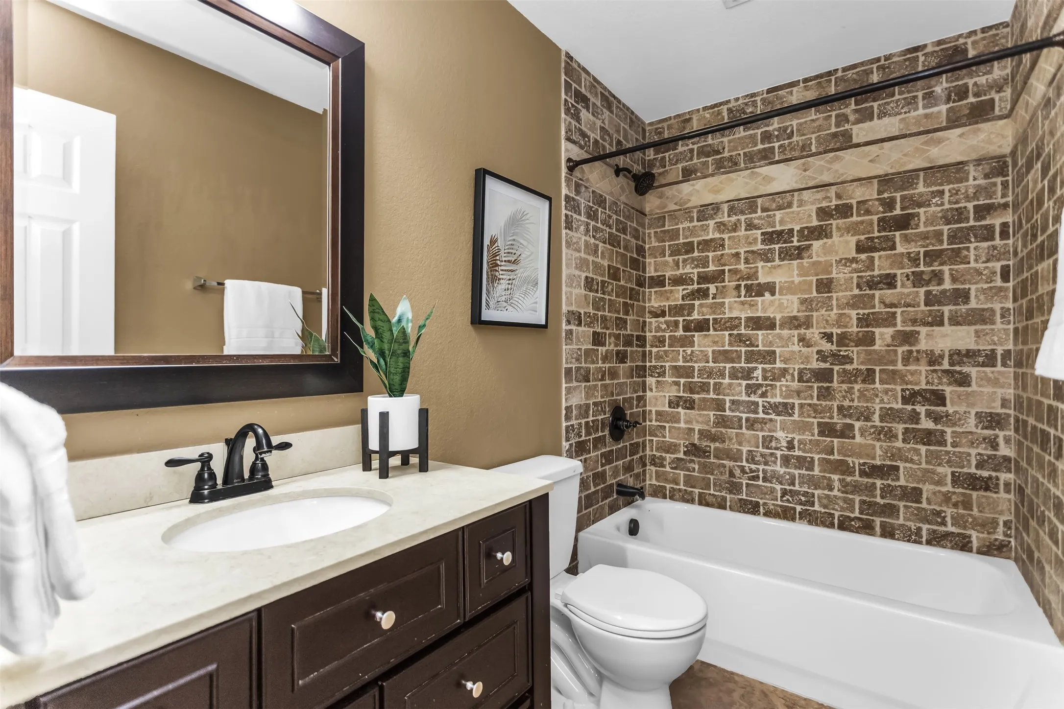 Single Family Residence For Rent in Collin County , 11701 Lampwick Lane, Frisco, Texas 75035, 4 Bedroom, 4 Bathroom, 2 Garage spaces, 3,980 Sqft, built in 2005, mls#21392082, Real Estate Agent in Frisco, Homes For Rent in Collin county, Homes For Rent in Frisco, Realtor in Frisco Texas, Real Estate Brokerage Independent Realty Texas, Luminita Cordes Realtor