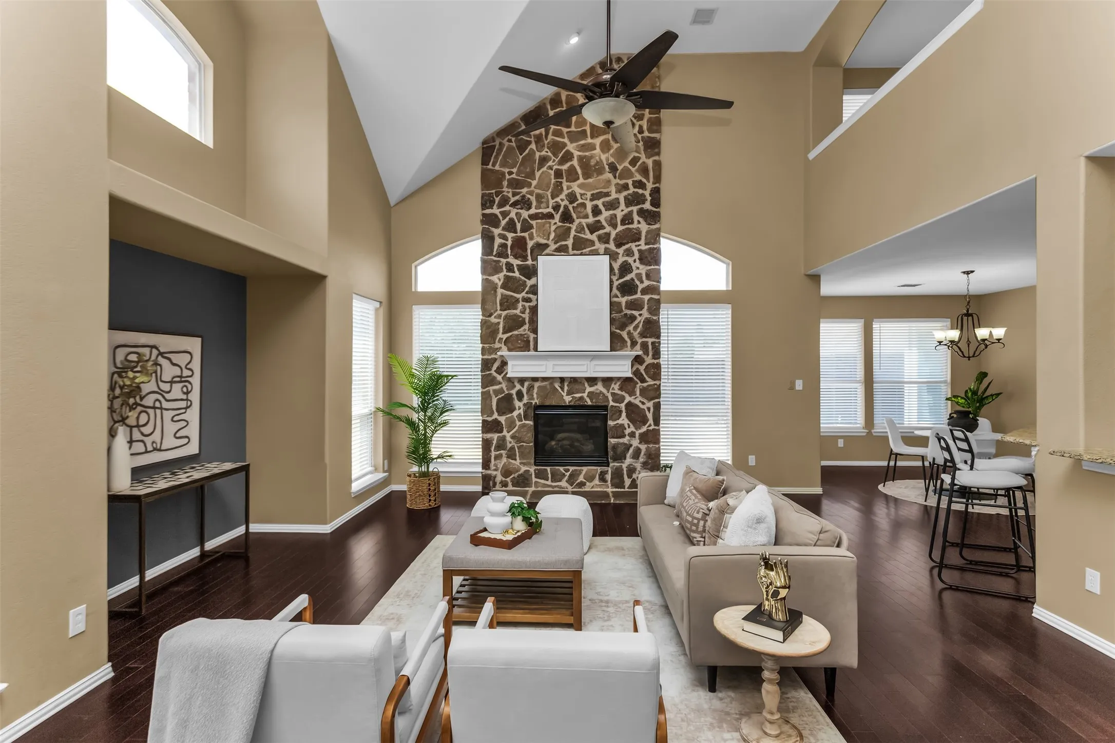 Single Family Residence For Rent in Collin County , 11701 Lampwick Lane, Frisco, Texas 75035, 4 Bedroom, 4 Bathroom, 2 Garage spaces, 3,980 Sqft, built in 2005, mls#21392082, Real Estate Agent in Frisco, Homes For Rent in Collin county, Homes For Rent in Frisco, Realtor in Frisco Texas, Real Estate Brokerage Independent Realty Texas, Luminita Cordes Realtor