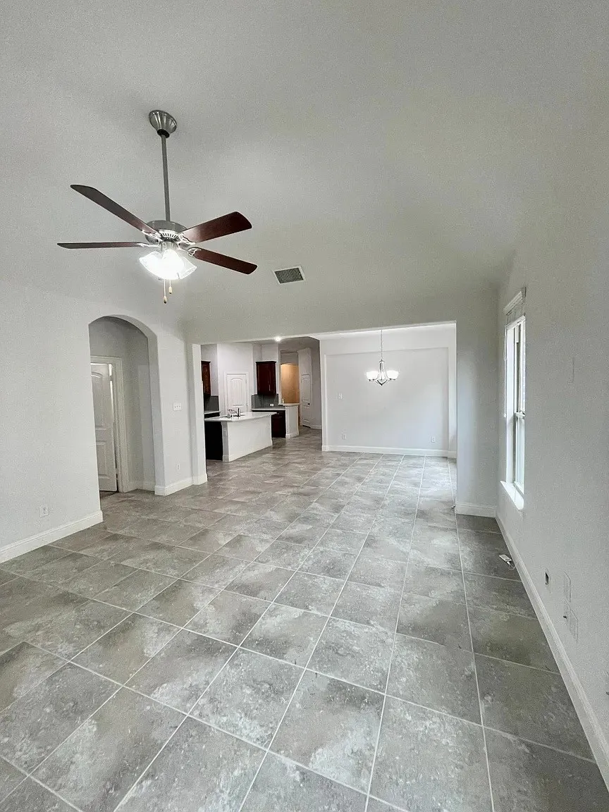 Single Family Residence For Rent in Collin County , 10705 Galveston Place, Mc Kinney, Texas 75071, 3 Bedroom, 2 Bathroom, 2 Garage spaces, 2,057 Sqft, built in 2018, mls#21392795, Real Estate Agent in Mc Kinney, Homes For Rent in Collin county, Homes For Rent in Mc Kinney, Realtor in Mc Kinney Texas, Real Estate Brokerage Independent Realty Texas, Luminita Cordes Realtor
