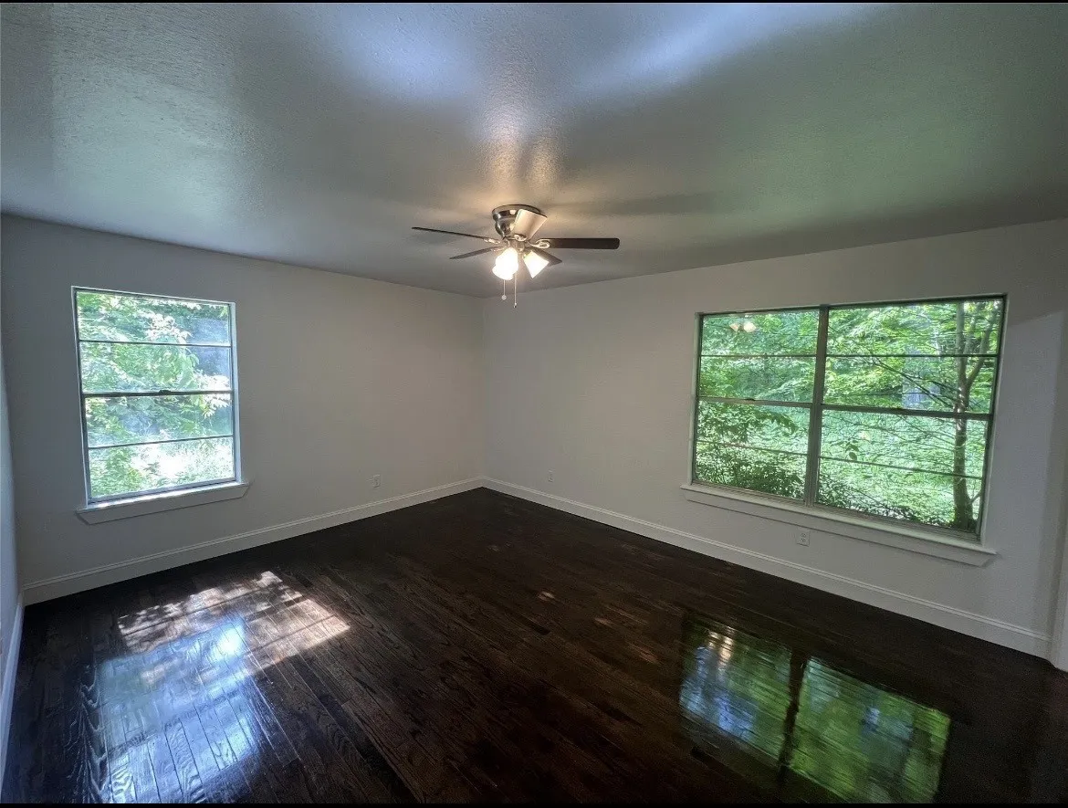 Single Family Residence For Rent in Grayson County , 7012 State Highway 56, Sherman, Texas 75090, 3 Bedroom, 2 Bathroom, 2 Garage spaces, 1,753 Sqft, built in 1960, mls#21393984, Real Estate Agent in Sherman, Homes For Rent in Grayson county, Homes For Rent in Sherman, Realtor in Sherman Texas, Real Estate Brokerage Independent Realty Texas, Luminita Cordes Realtor