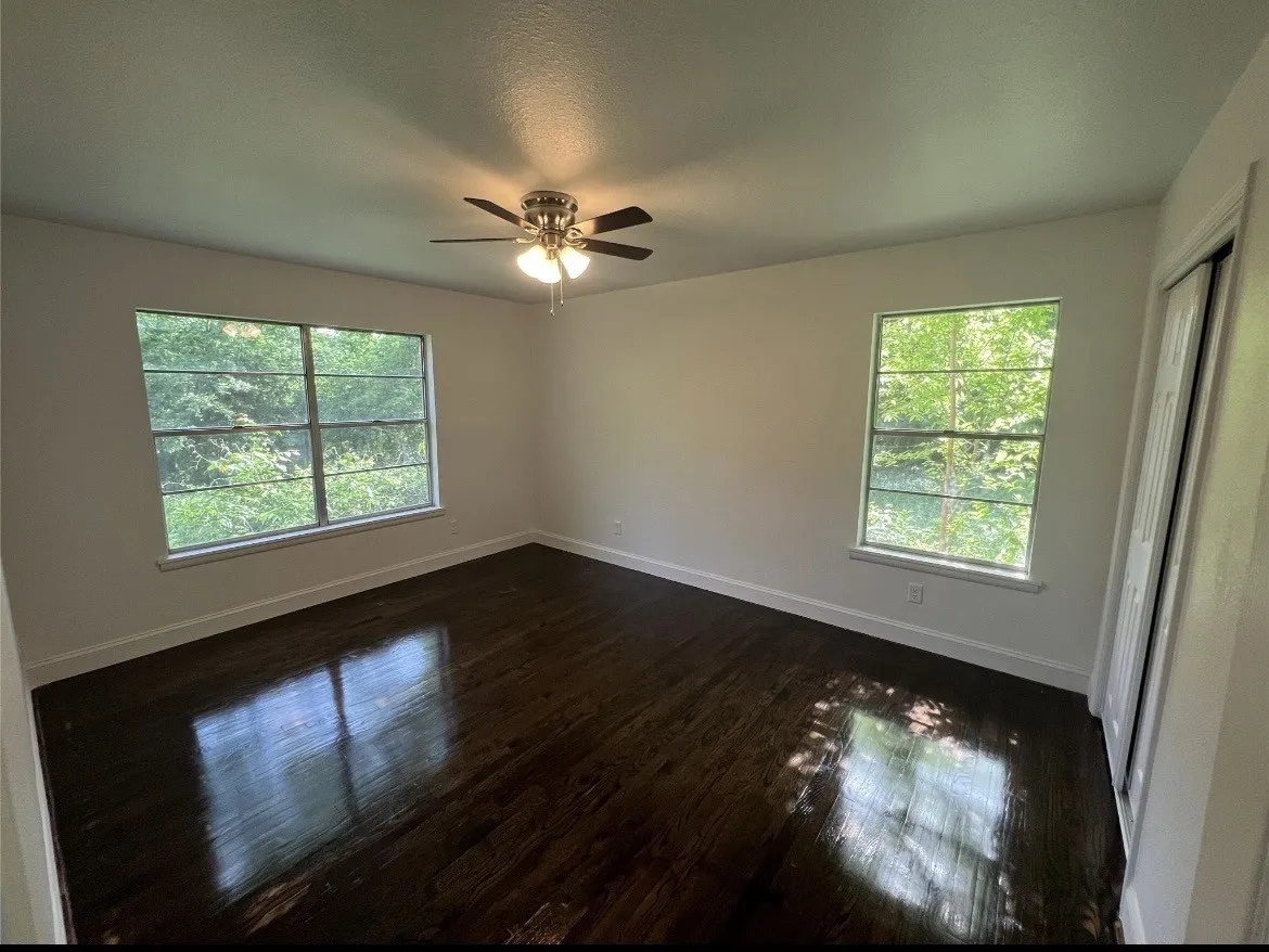 Single Family Residence For Rent in Grayson County , 7012 State Highway 56, Sherman, Texas 75090, 3 Bedroom, 2 Bathroom, 2 Garage spaces, 1,753 Sqft, built in 1960, mls#21393984, Real Estate Agent in Sherman, Homes For Rent in Grayson county, Homes For Rent in Sherman, Realtor in Sherman Texas, Real Estate Brokerage Independent Realty Texas, Luminita Cordes Realtor
