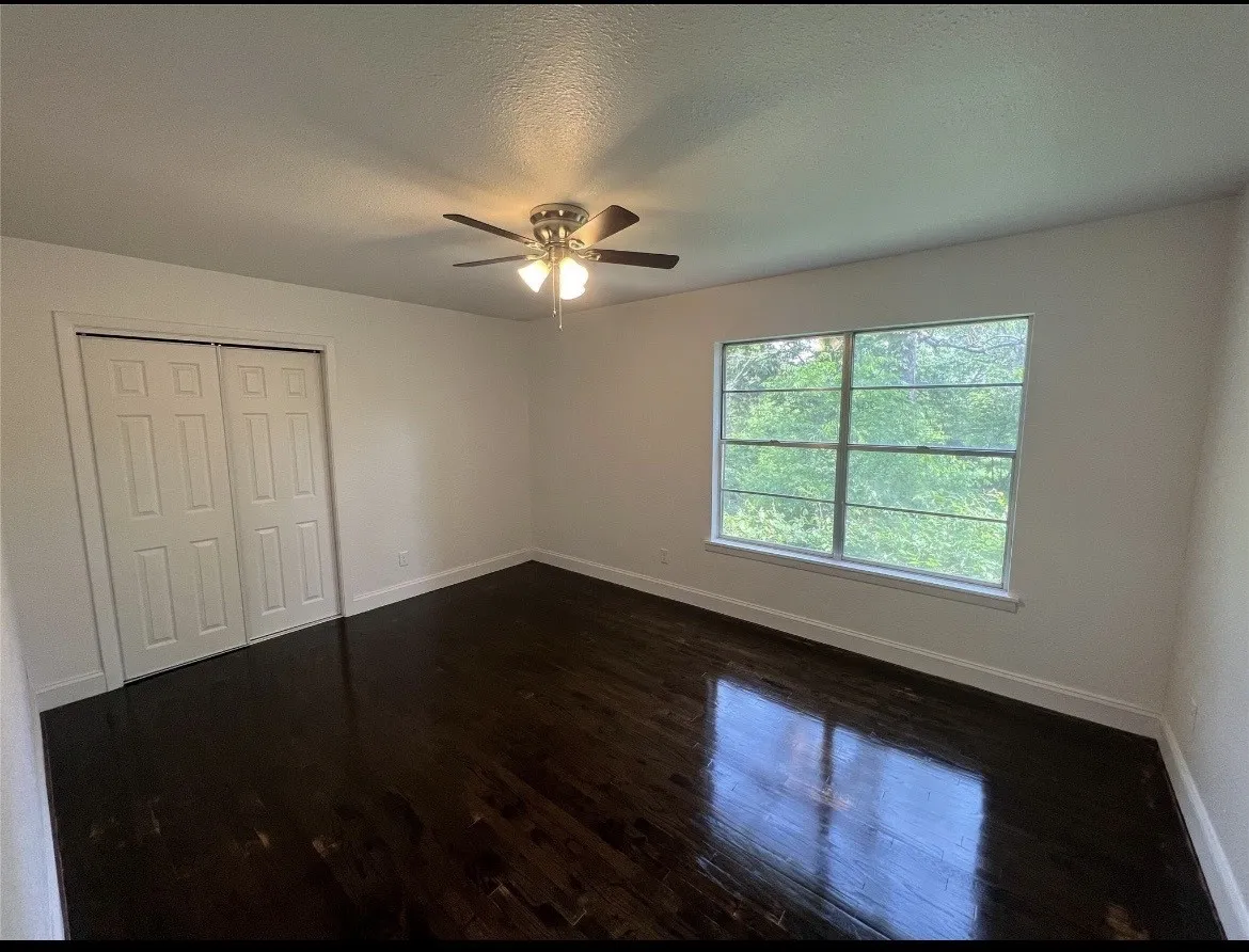Single Family Residence For Rent in Grayson County , 7012 State Highway 56, Sherman, Texas 75090, 3 Bedroom, 2 Bathroom, 2 Garage spaces, 1,753 Sqft, built in 1960, mls#21393984, Real Estate Agent in Sherman, Homes For Rent in Grayson county, Homes For Rent in Sherman, Realtor in Sherman Texas, Real Estate Brokerage Independent Realty Texas, Luminita Cordes Realtor