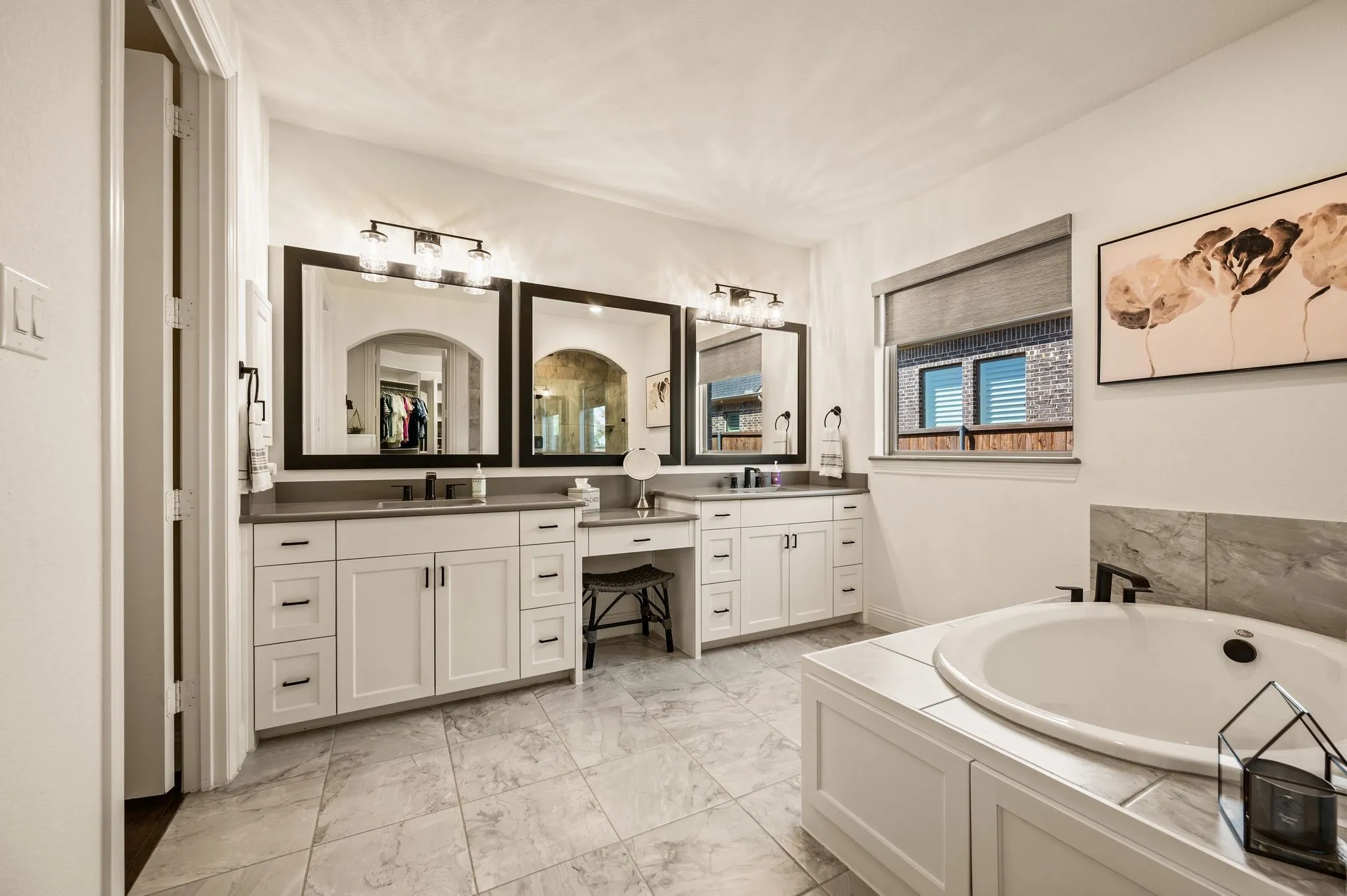 Single Family Residence For Sale in Denton County , 11625 Slumber Falls Drive, Flower Mound, Texas 76226, 5 Bedroom, 5 Bathroom, 3 Garage spaces, 4,095 Sqft, built in 2020, mls#21388437, Real Estate Agent in Flower Mound, Homes For Sale in Denton county, Homes For Sale in Flower Mound, Realtor in Flower Mound Texas, Real Estate Brokerage Independent Realty Texas, Luminita Cordes Realtor