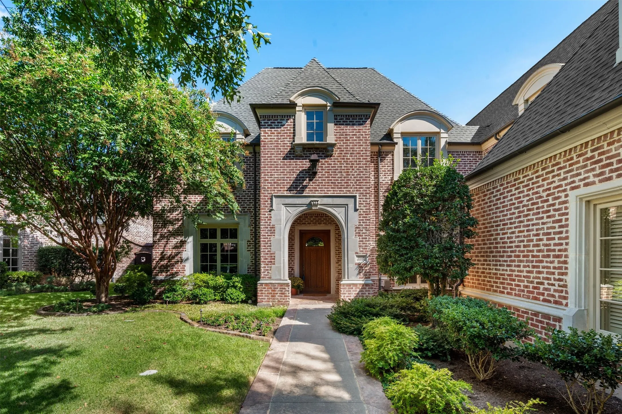 Single Family Residence For Sale in Collin County , 3116 Seneca Drive, Frisco, Texas 75034, 4 Bedroom, 4 Bathroom, 3 Garage spaces, 4,654 Sqft, built in 2001, mls#21393112, Real Estate Agent in Frisco, Homes For Sale in Collin county, Homes For Sale in Frisco, Realtor in Frisco Texas, Real Estate Brokerage Independent Realty Texas, Luminita Cordes Realtor