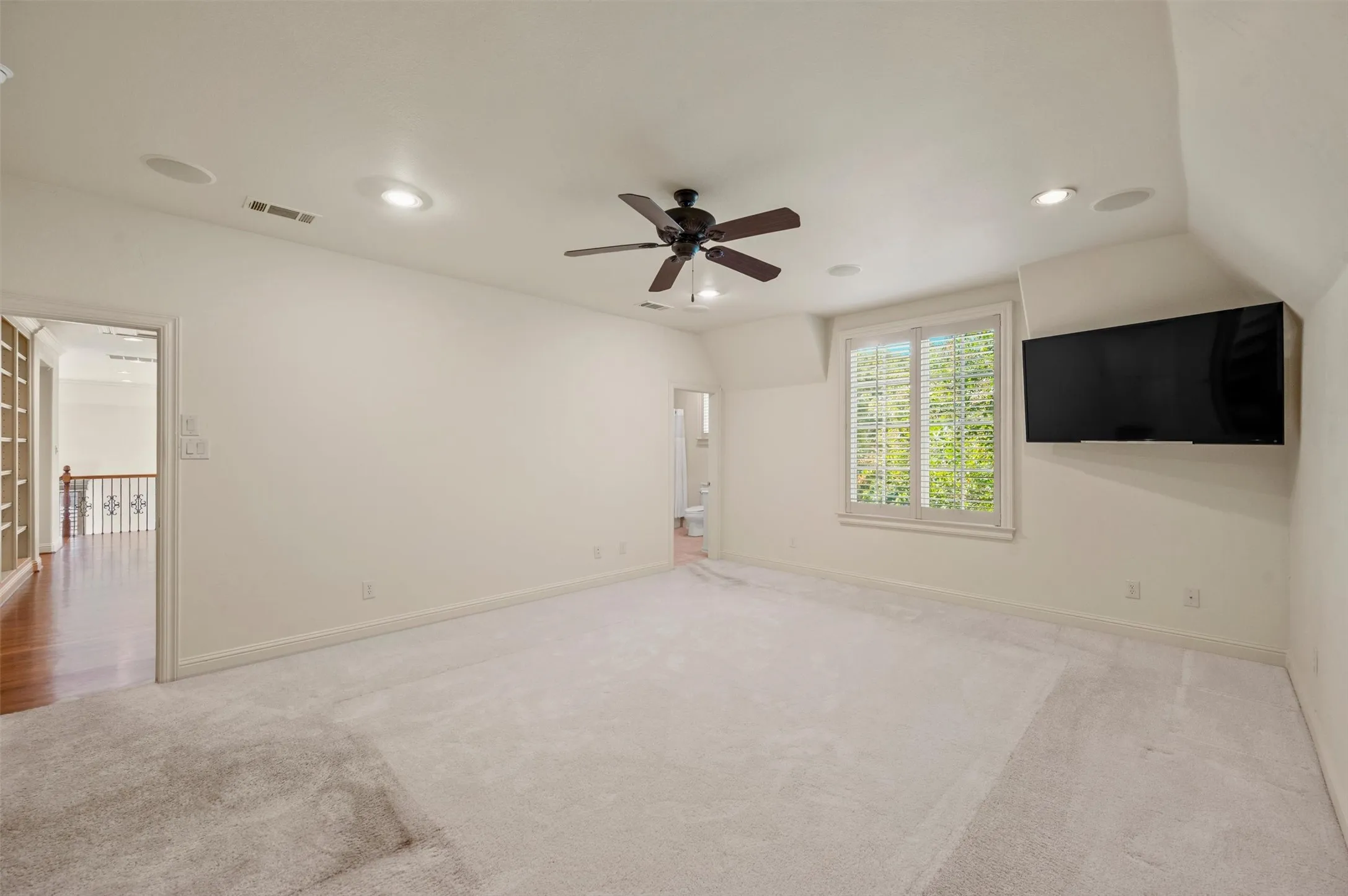Single Family Residence For Sale in Collin County , 3116 Seneca Drive, Frisco, Texas 75034, 4 Bedroom, 4 Bathroom, 3 Garage spaces, 4,654 Sqft, built in 2001, mls#21393112, Real Estate Agent in Frisco, Homes For Sale in Collin county, Homes For Sale in Frisco, Realtor in Frisco Texas, Real Estate Brokerage Independent Realty Texas, Luminita Cordes Realtor