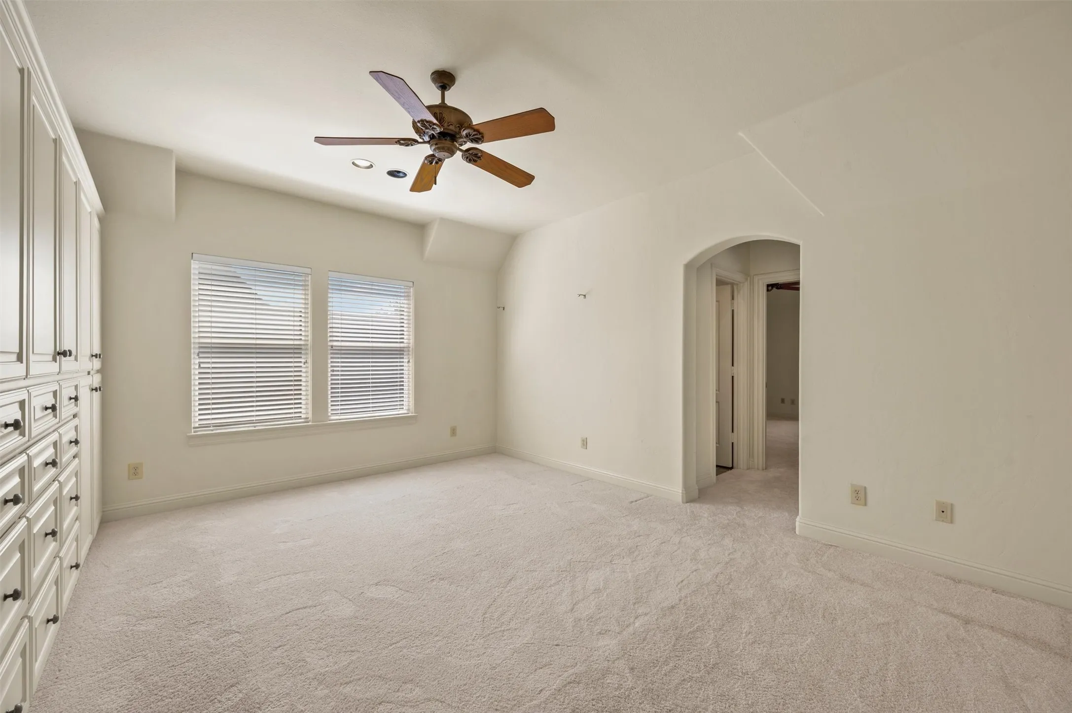 Single Family Residence For Sale in Collin County , 3116 Seneca Drive, Frisco, Texas 75034, 4 Bedroom, 4 Bathroom, 3 Garage spaces, 4,654 Sqft, built in 2001, mls#21393112, Real Estate Agent in Frisco, Homes For Sale in Collin county, Homes For Sale in Frisco, Realtor in Frisco Texas, Real Estate Brokerage Independent Realty Texas, Luminita Cordes Realtor