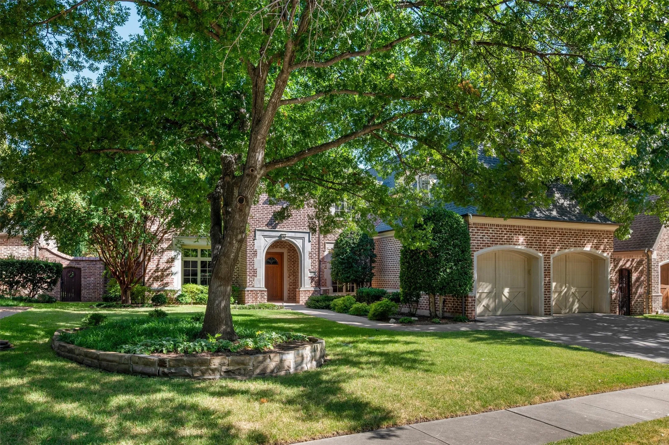 Located in a double cul-de-sac street within a guarded gated luxury community!