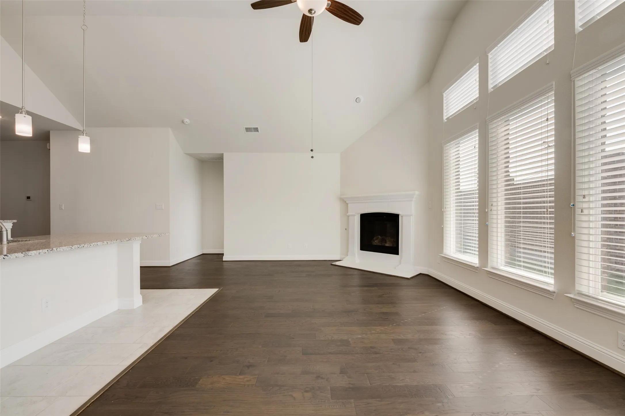 Single Family Residence For Rent in Dallas County , 397 Myrtle Beach Drive, Garland, Texas 75040, 3 Bedroom, 2 Bathroom, 2 Garage spaces, 1,890 Sqft, built in 2020, mls#21393994, Real Estate Agent in Garland, Homes For Rent in Dallas county, Homes For Rent in Garland, Realtor in Garland Texas, Real Estate Brokerage Independent Realty Texas, Luminita Cordes Realtor