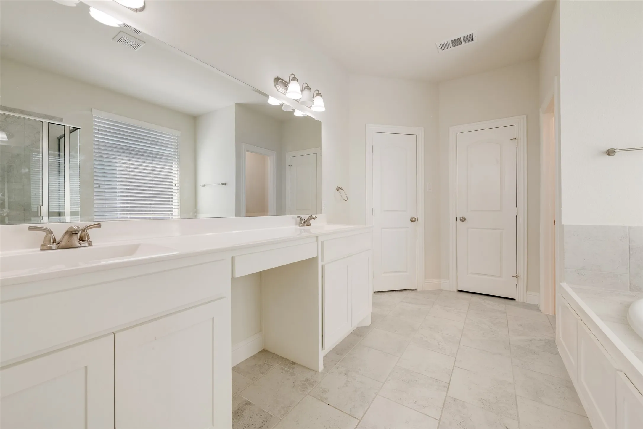 Single Family Residence For Rent in Dallas County , 397 Myrtle Beach Drive, Garland, Texas 75040, 3 Bedroom, 2 Bathroom, 2 Garage spaces, 1,890 Sqft, built in 2020, mls#21393994, Real Estate Agent in Garland, Homes For Rent in Dallas county, Homes For Rent in Garland, Realtor in Garland Texas, Real Estate Brokerage Independent Realty Texas, Luminita Cordes Realtor