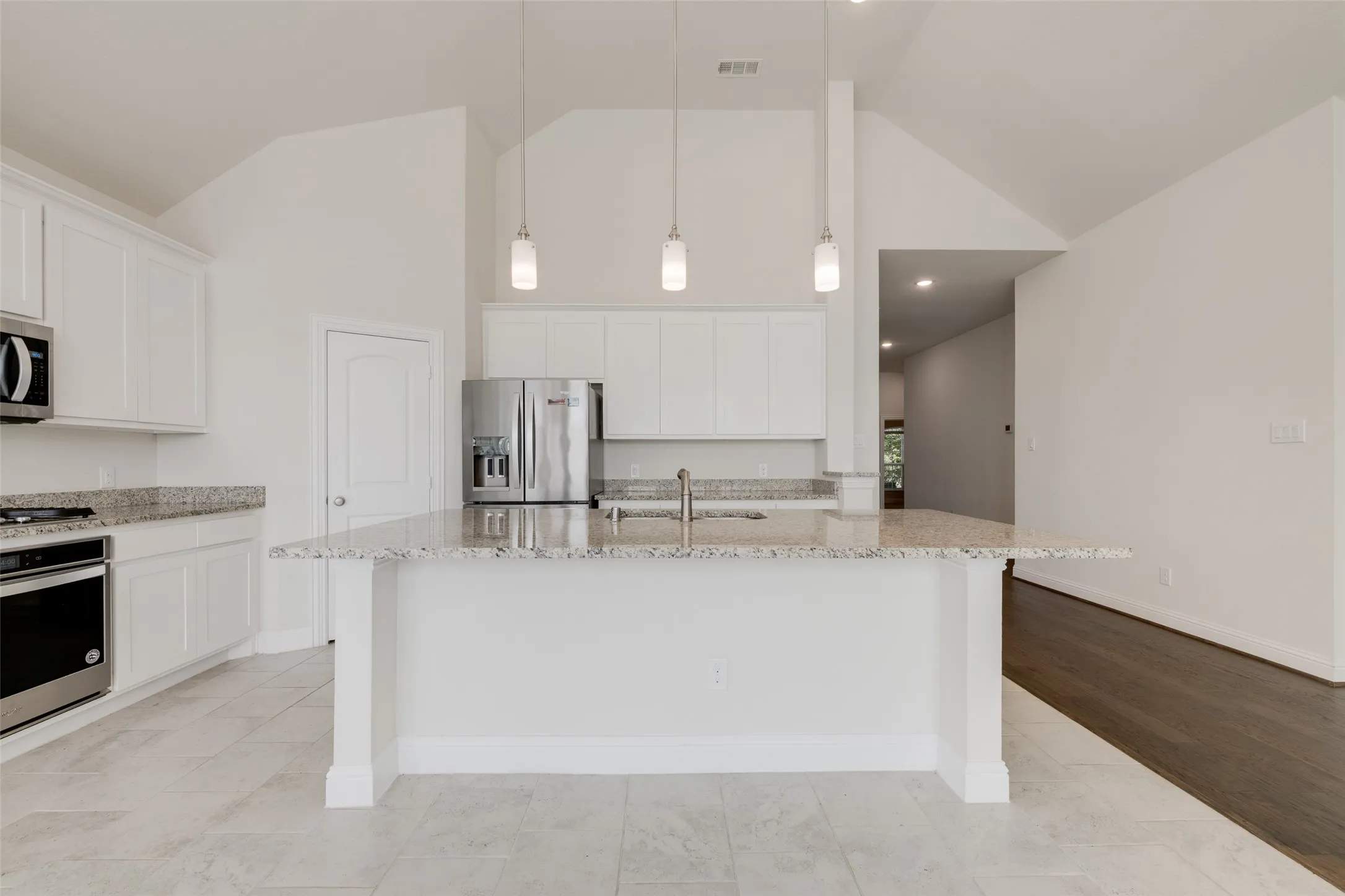 Single Family Residence For Rent in Dallas County , 397 Myrtle Beach Drive, Garland, Texas 75040, 3 Bedroom, 2 Bathroom, 2 Garage spaces, 1,890 Sqft, built in 2020, mls#21393994, Real Estate Agent in Garland, Homes For Rent in Dallas county, Homes For Rent in Garland, Realtor in Garland Texas, Real Estate Brokerage Independent Realty Texas, Luminita Cordes Realtor