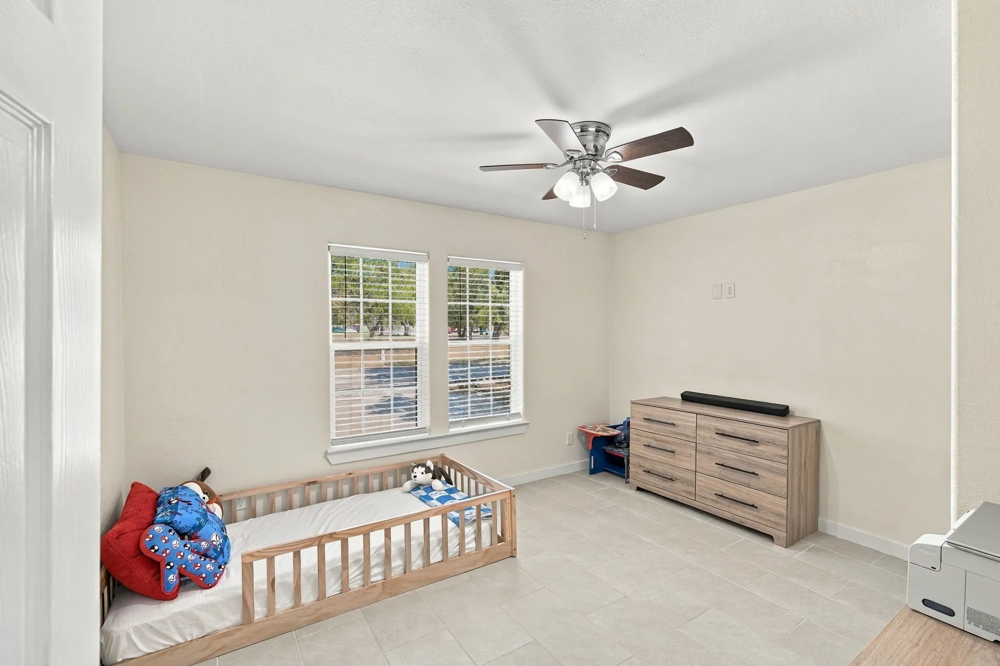 Single Family Residence For Sale in Ellis County , 703 W Milam Street, Ennis, Texas 75119, 3 Bedroom, 2 Bathroom, Garage spaces, 1,557 Sqft, built in 1928, mls#21388224, Real Estate Agent in Ennis, Homes For Sale in Ellis county, Homes For Sale in Ennis, Realtor in Ennis Texas, Real Estate Brokerage Independent Realty Texas, Luminita Cordes Realtor