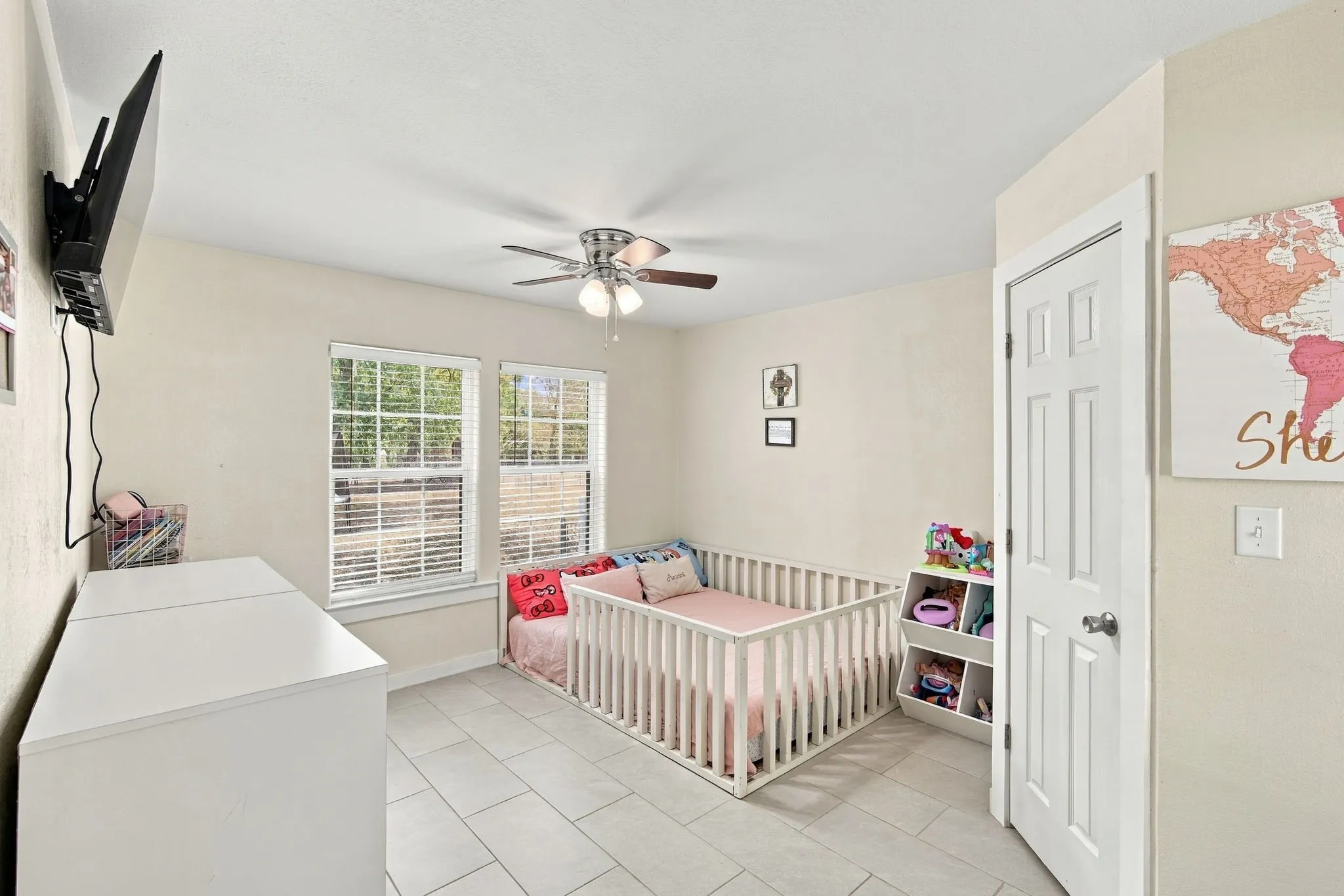 Single Family Residence For Sale in Ellis County , 703 W Milam Street, Ennis, Texas 75119, 3 Bedroom, 2 Bathroom, Garage spaces, 1,557 Sqft, built in 1928, mls#21388224, Real Estate Agent in Ennis, Homes For Sale in Ellis county, Homes For Sale in Ennis, Realtor in Ennis Texas, Real Estate Brokerage Independent Realty Texas, Luminita Cordes Realtor