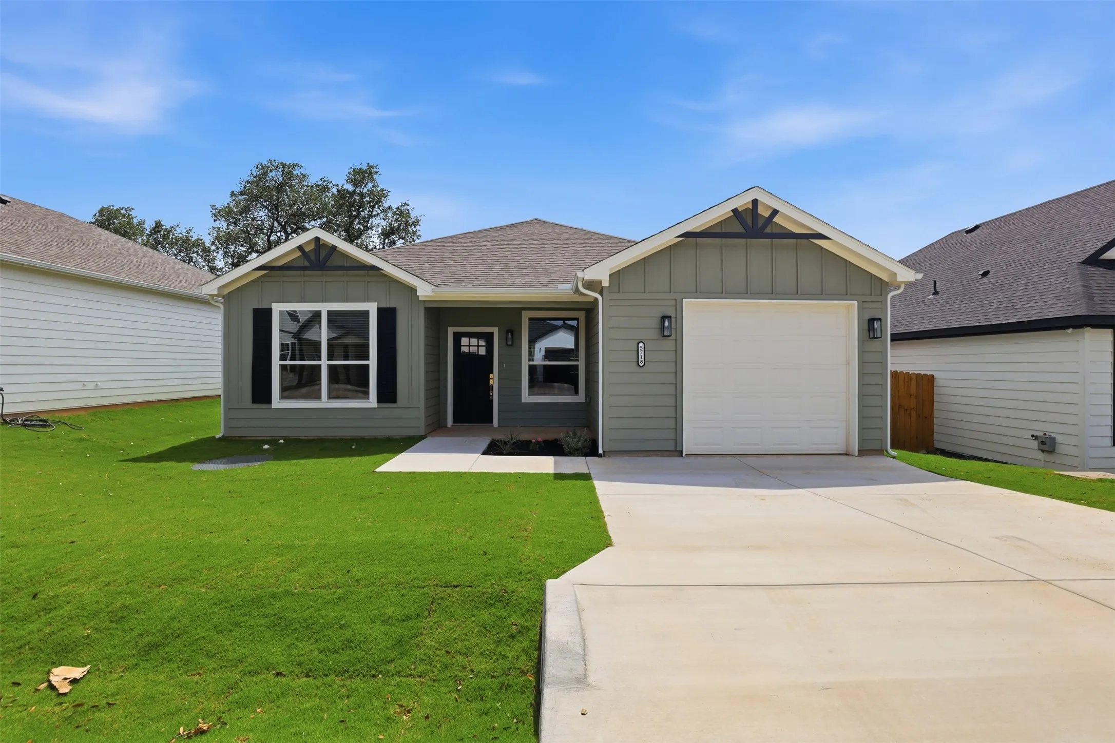 Single Family Residence For Rent in Hood County , 5718 Barkridge Drive, Granbury, Texas 76048, 3 Bedroom, 2 Bathroom, 1 Garage spaces, 1,440 Sqft, built in 2026, mls#21392980, Real Estate Agent in Granbury, Homes For Rent in Hood county, Homes For Rent in Granbury, Realtor in Granbury Texas, Real Estate Brokerage Independent Realty Texas, Luminita Cordes Realtor