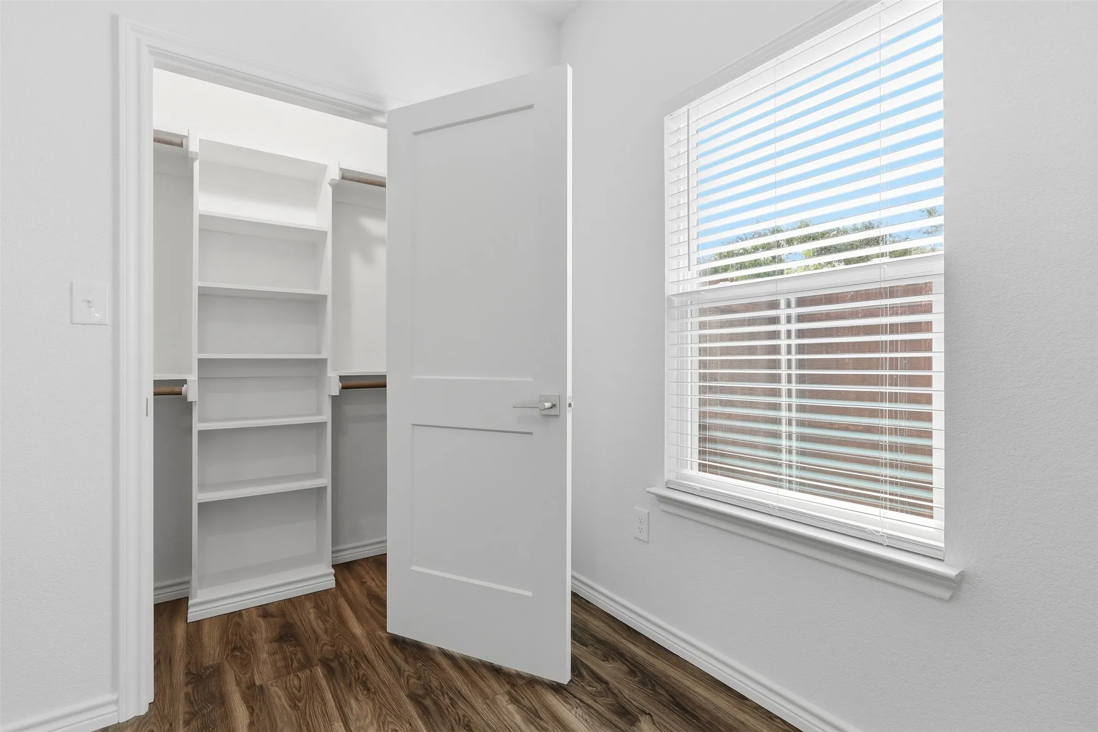 2nd Bedroom closet