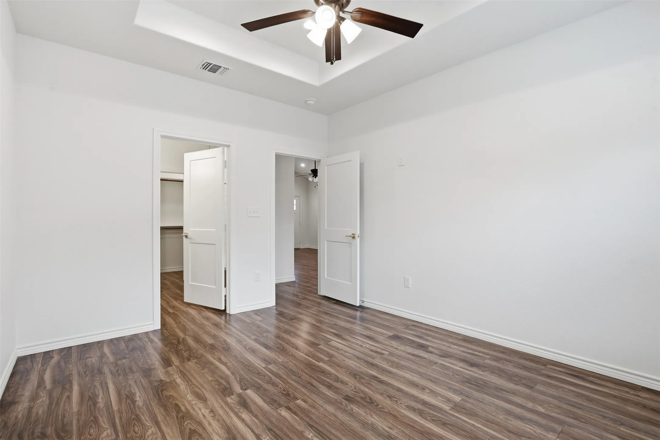 Primary with ENSUITE BATHROOM