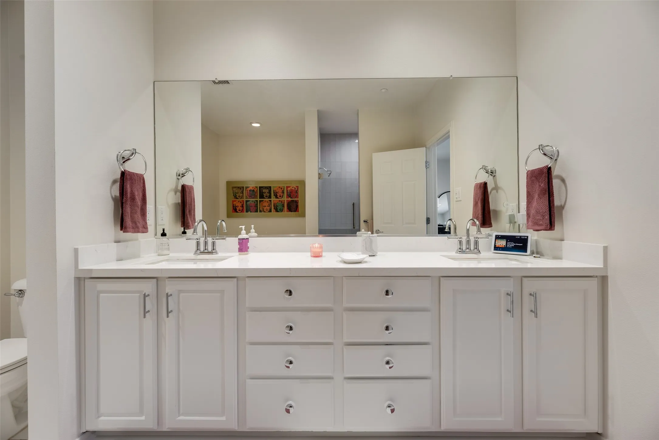 Condominium For Sale in Dallas County , 4411 Mckinney Avenue 16, Dallas, Texas 75205, 2 Bedroom, 3 Bathroom, 2 Garage spaces, 1,854 Sqft, built in 2001, mls#21392120, Real Estate Agent in Dallas, Homes For Sale in Dallas county, Homes For Sale in Dallas, Realtor in Dallas Texas, Real Estate Brokerage Independent Realty Texas, Luminita Cordes Realtor