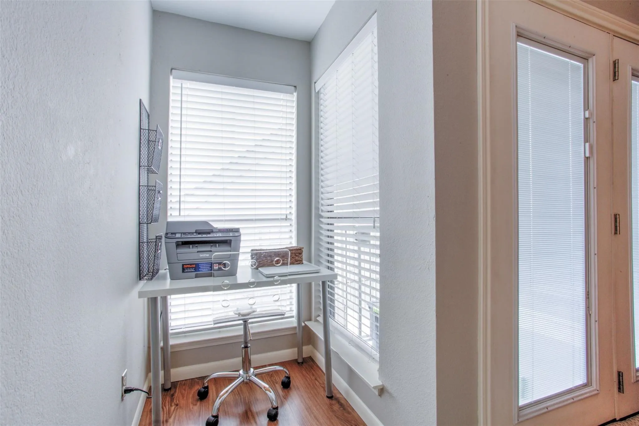 Condominium For Rent in Tarrant County , 3129 Sondra Drive 302, Fort Worth, Texas 76107, 1 Bedroom, 1 Bathroom, Garage spaces, 440 Sqft, built in 1983, mls#21371090, Real Estate Agent in Fort Worth, Homes For Rent in Tarrant county, Homes For Rent in Fort Worth, Realtor in Fort Worth Texas, Real Estate Brokerage Independent Realty Texas, Luminita Cordes Realtor