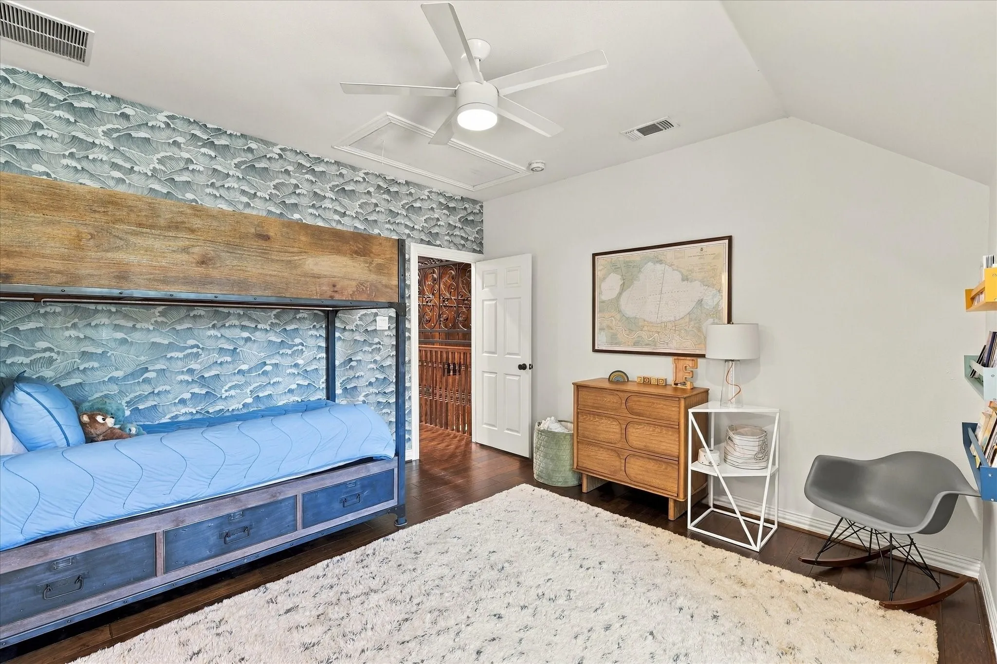 Single Family Residence For Sale in Tarrant County , 700 Glen Abbey Drive, Mansfield, Texas 76063, 4 Bedroom, 3 Bathroom, 2 Garage spaces, 3,168 Sqft, built in 2000, mls#21393269, Real Estate Agent in Mansfield, Homes For Sale in Tarrant county, Homes For Sale in Mansfield, Realtor in Mansfield Texas, Real Estate Brokerage Independent Realty Texas, Luminita Cordes Realtor