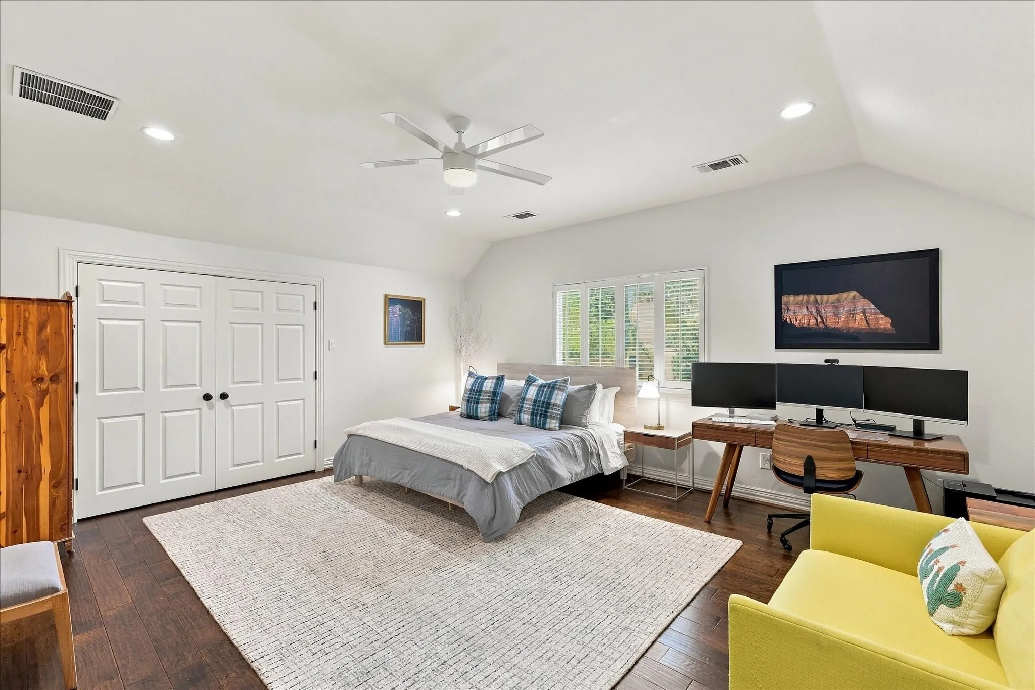 Single Family Residence For Sale in Tarrant County , 700 Glen Abbey Drive, Mansfield, Texas 76063, 4 Bedroom, 3 Bathroom, 2 Garage spaces, 3,168 Sqft, built in 2000, mls#21393269, Real Estate Agent in Mansfield, Homes For Sale in Tarrant county, Homes For Sale in Mansfield, Realtor in Mansfield Texas, Real Estate Brokerage Independent Realty Texas, Luminita Cordes Realtor