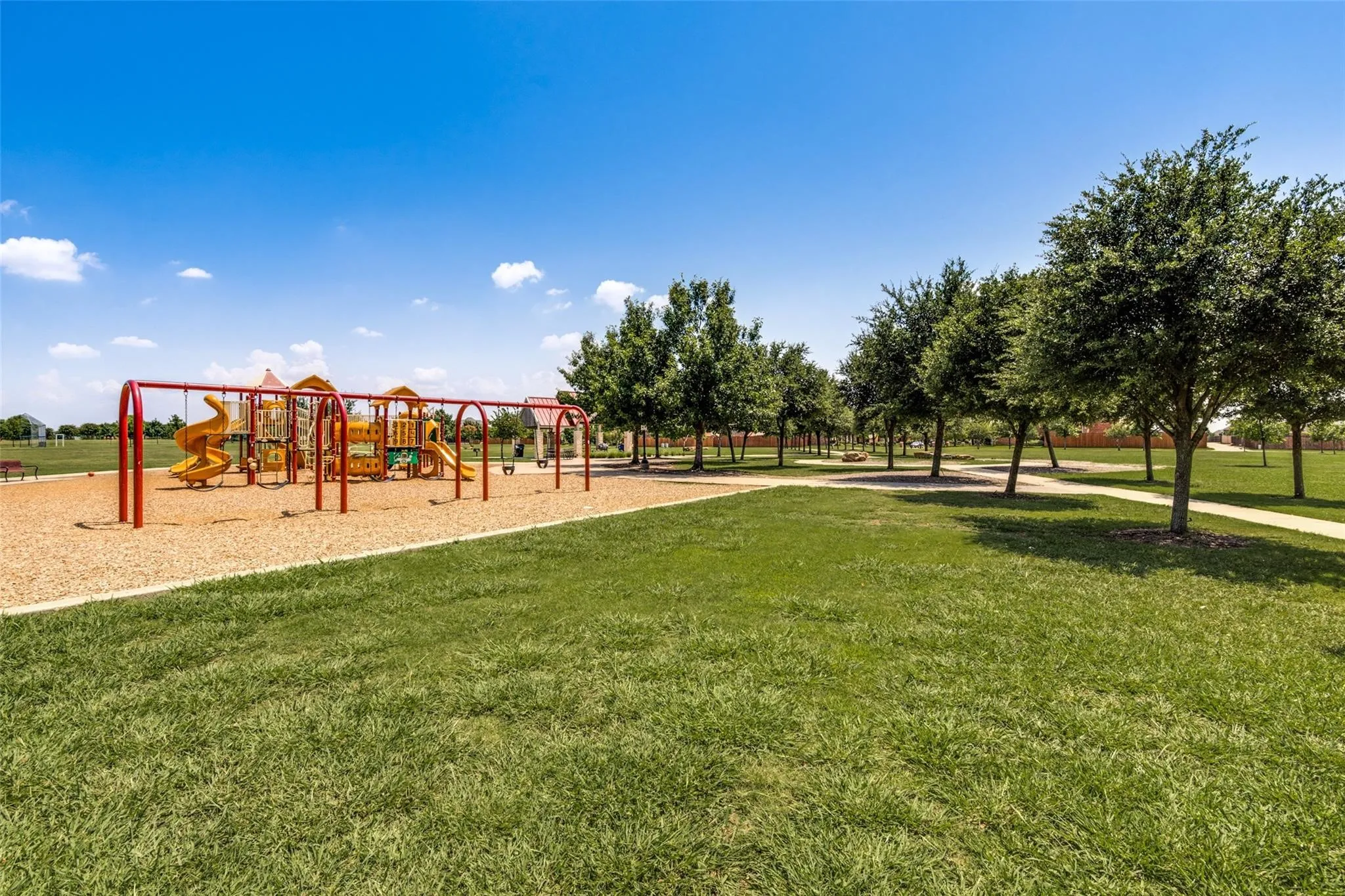 Single Family Residence For Rent in Denton County , 13270 Roadster Drive, Frisco, Texas 75033, 4 Bedroom, 3 Bathroom, 2 Garage spaces, 3,230 Sqft, built in 2004, mls#21311695, Real Estate Agent in Frisco, Homes For Rent in Denton county, Homes For Rent in Frisco, Realtor in Frisco Texas, Real Estate Brokerage Independent Realty Texas, Luminita Cordes Realtor