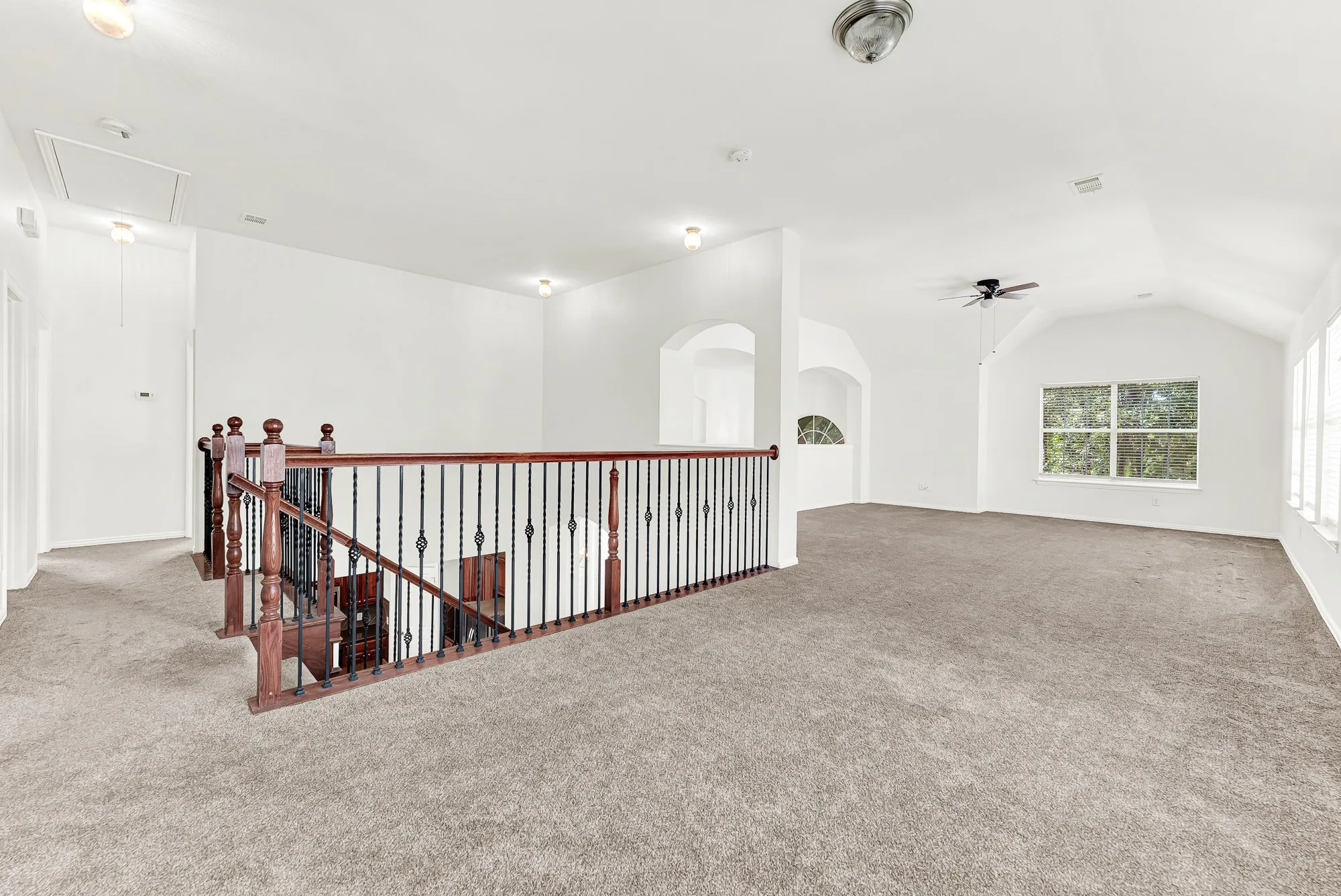 Single Family Residence For Rent in Denton County , 13270 Roadster Drive, Frisco, Texas 75033, 4 Bedroom, 3 Bathroom, 2 Garage spaces, 3,230 Sqft, built in 2004, mls#21311695, Real Estate Agent in Frisco, Homes For Rent in Denton county, Homes For Rent in Frisco, Realtor in Frisco Texas, Real Estate Brokerage Independent Realty Texas, Luminita Cordes Realtor