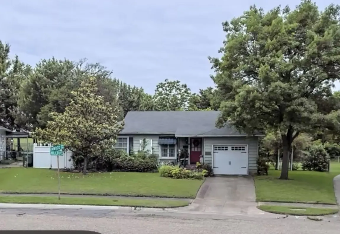 Single Family Residence For Sale in Dallas County , 1769 Inwood Boulevard, Garland, Texas 75042, 2 Bedroom, 1 Bathroom, 1 Garage spaces, 834 Sqft, built in 1954, mls#21393885, Real Estate Agent in Garland, Homes For Sale in Dallas county, Homes For Sale in Garland, Realtor in Garland Texas, Real Estate Brokerage Independent Realty Texas, Luminita Cordes Realtor