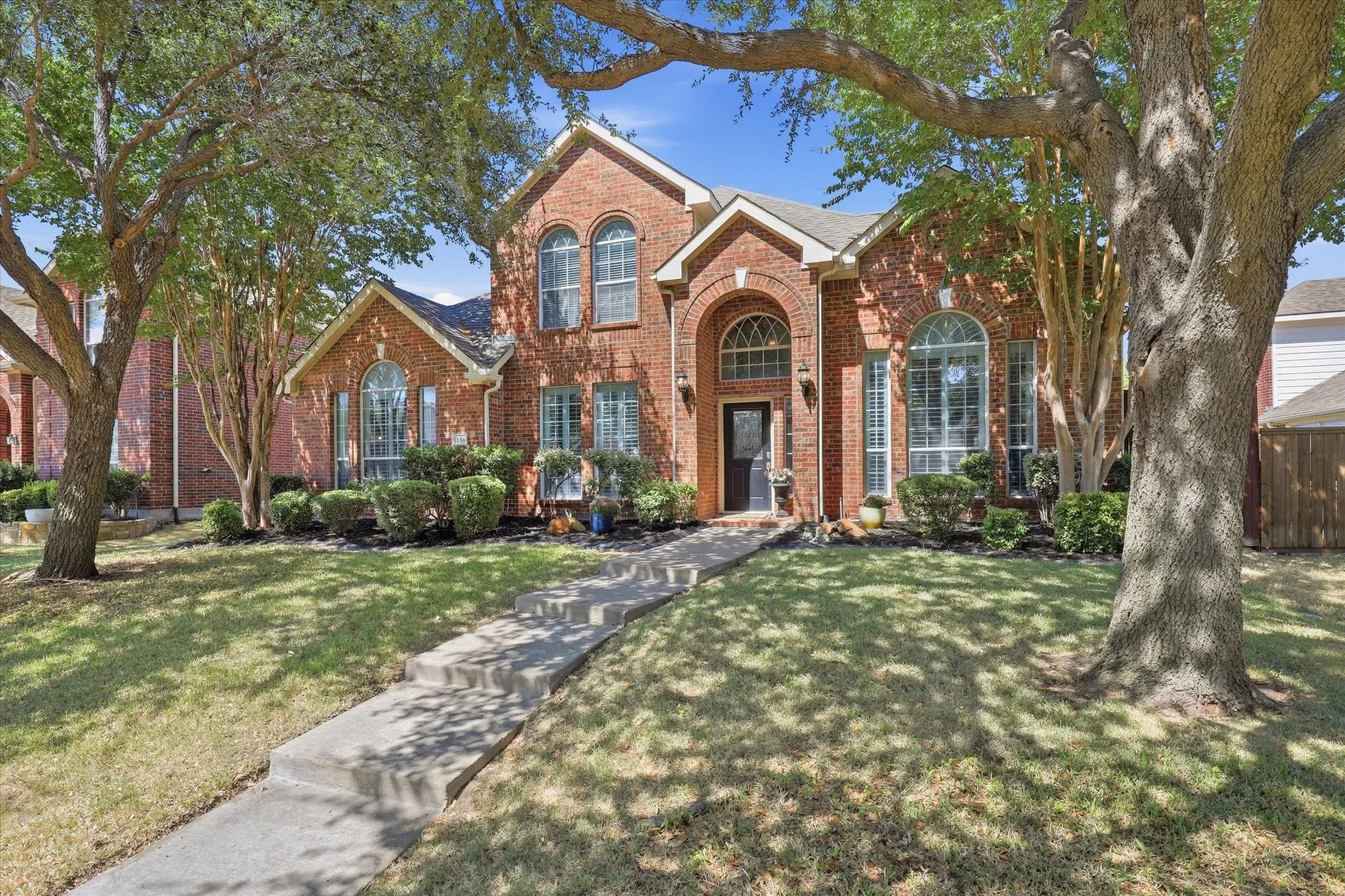 Single Family Residence For Sale in Denton County , 1574 Pleasant Valley Lane, Frisco, Texas 75036, 4 Bedroom, 3 Bathroom, 2 Garage spaces, 2,621 Sqft, built in 2004, mls#21392820, Real Estate Agent in Frisco, Homes For Sale in Denton county, Homes For Sale in Frisco, Realtor in Frisco Texas, Real Estate Brokerage Independent Realty Texas, Luminita Cordes Realtor