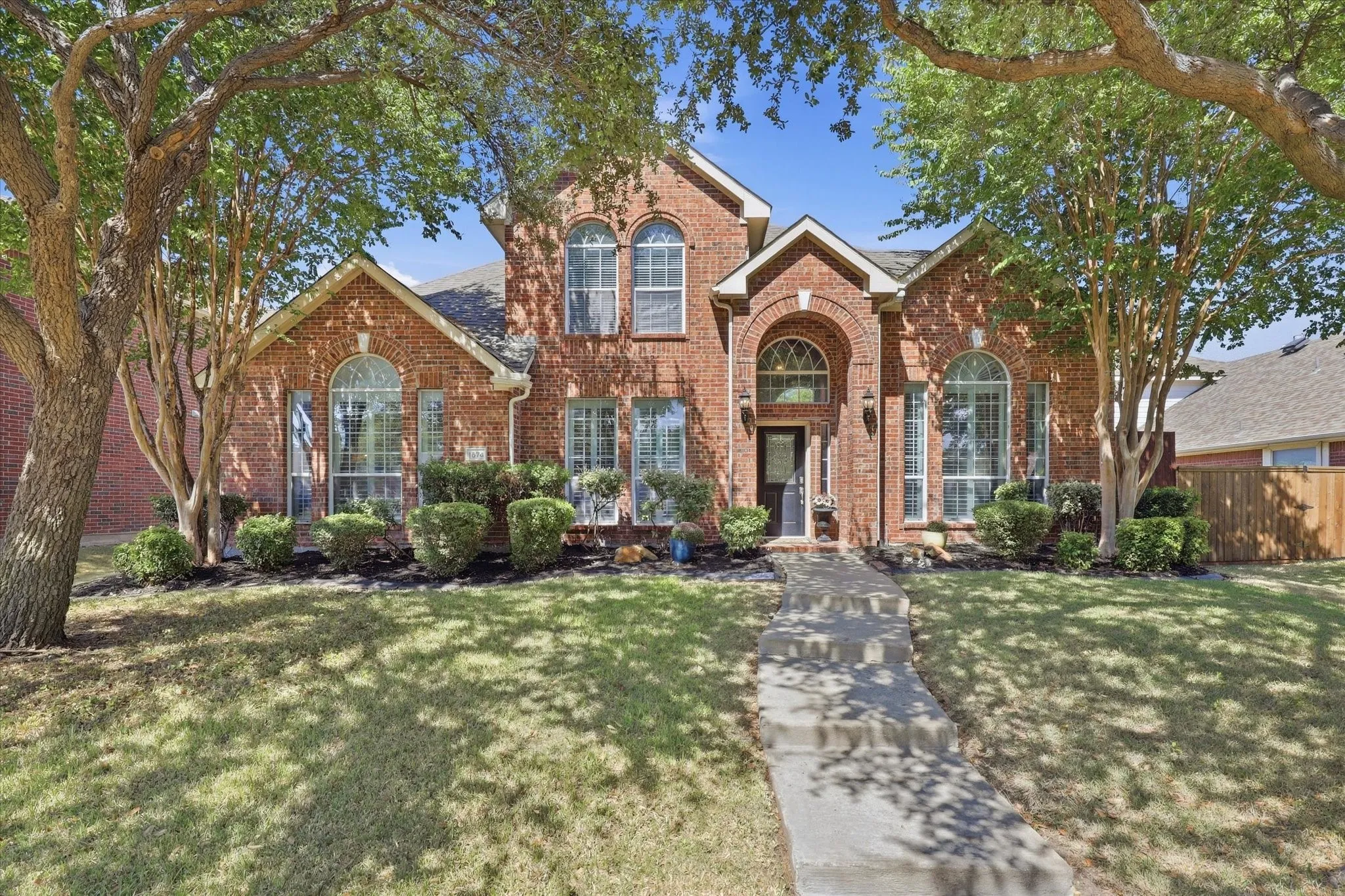 Single Family Residence For Sale in Denton County , 1574 Pleasant Valley Lane, Frisco, Texas 75036, 4 Bedroom, 3 Bathroom, 2 Garage spaces, 2,621 Sqft, built in 2004, mls#21392820, Real Estate Agent in Frisco, Homes For Sale in Denton county, Homes For Sale in Frisco, Realtor in Frisco Texas, Real Estate Brokerage Independent Realty Texas, Luminita Cordes Realtor