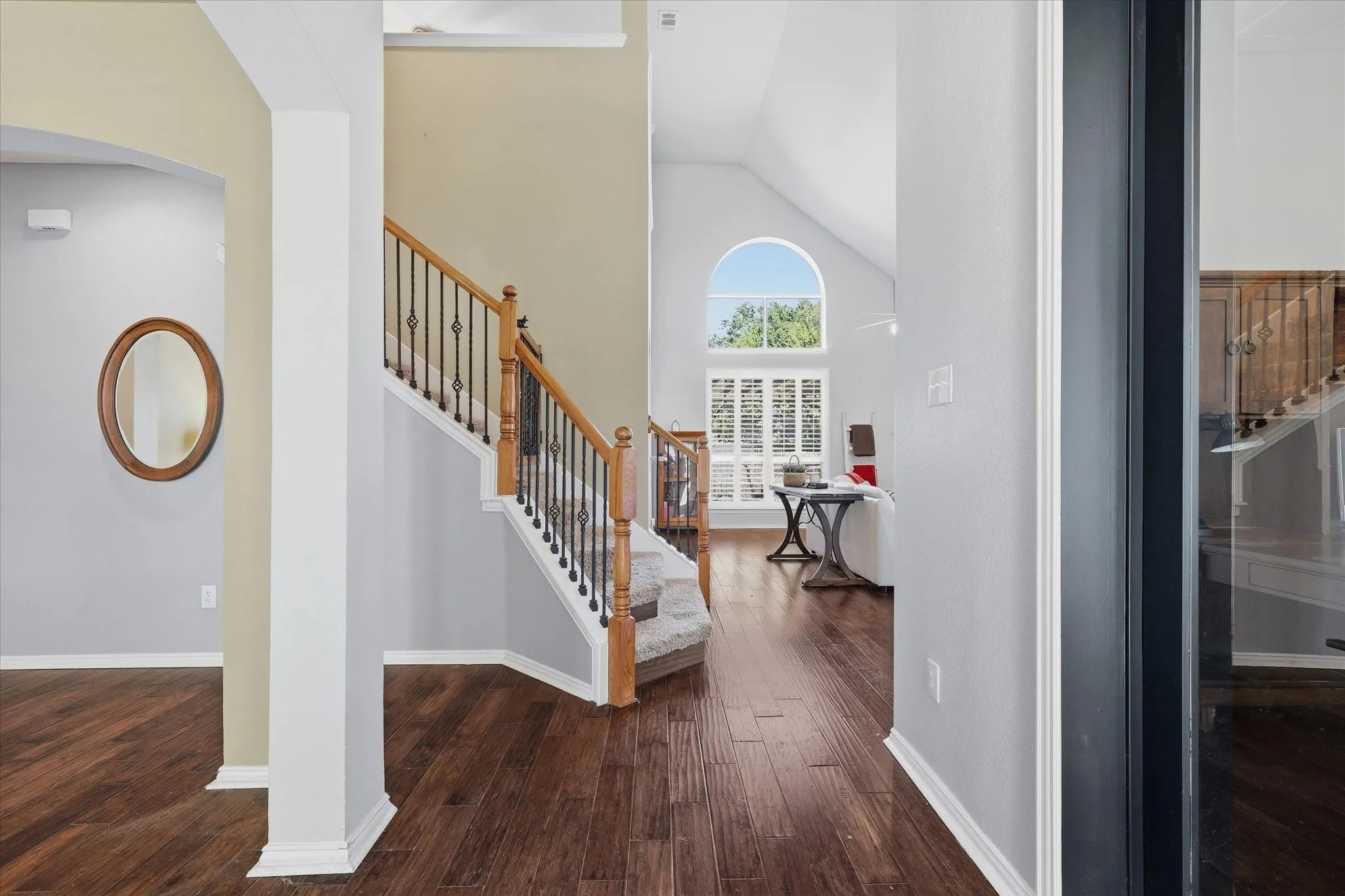 Single Family Residence For Sale in Denton County , 1574 Pleasant Valley Lane, Frisco, Texas 75036, 4 Bedroom, 3 Bathroom, 2 Garage spaces, 2,621 Sqft, built in 2004, mls#21392820, Real Estate Agent in Frisco, Homes For Sale in Denton county, Homes For Sale in Frisco, Realtor in Frisco Texas, Real Estate Brokerage Independent Realty Texas, Luminita Cordes Realtor