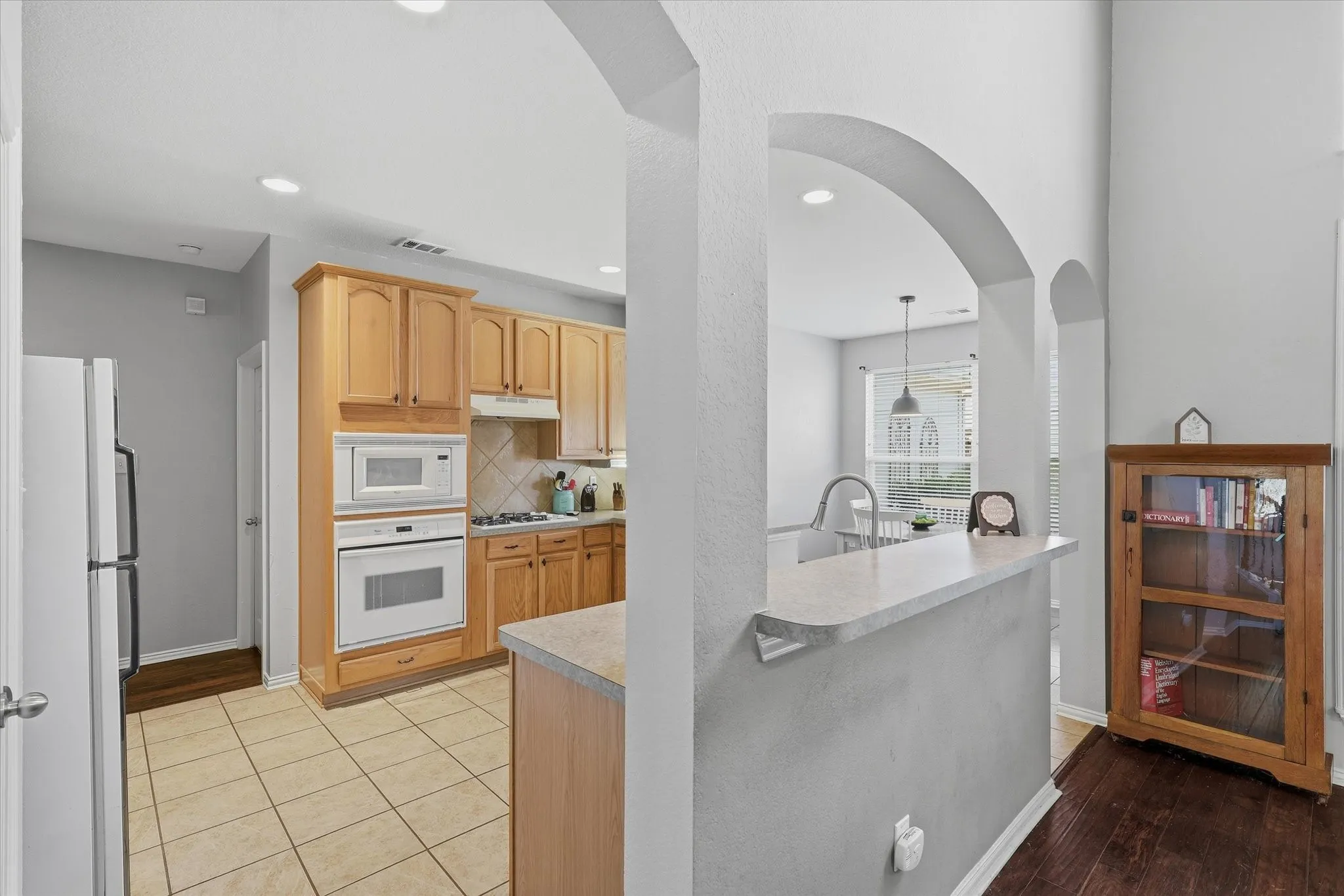 Single Family Residence For Sale in Denton County , 1574 Pleasant Valley Lane, Frisco, Texas 75036, 4 Bedroom, 3 Bathroom, 2 Garage spaces, 2,621 Sqft, built in 2004, mls#21392820, Real Estate Agent in Frisco, Homes For Sale in Denton county, Homes For Sale in Frisco, Realtor in Frisco Texas, Real Estate Brokerage Independent Realty Texas, Luminita Cordes Realtor